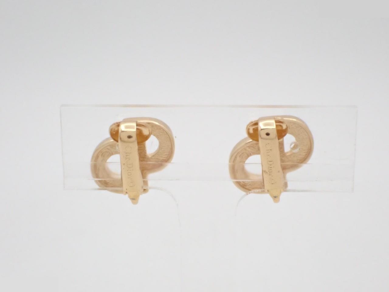 Other lines: Precious metals and earrings — view 2