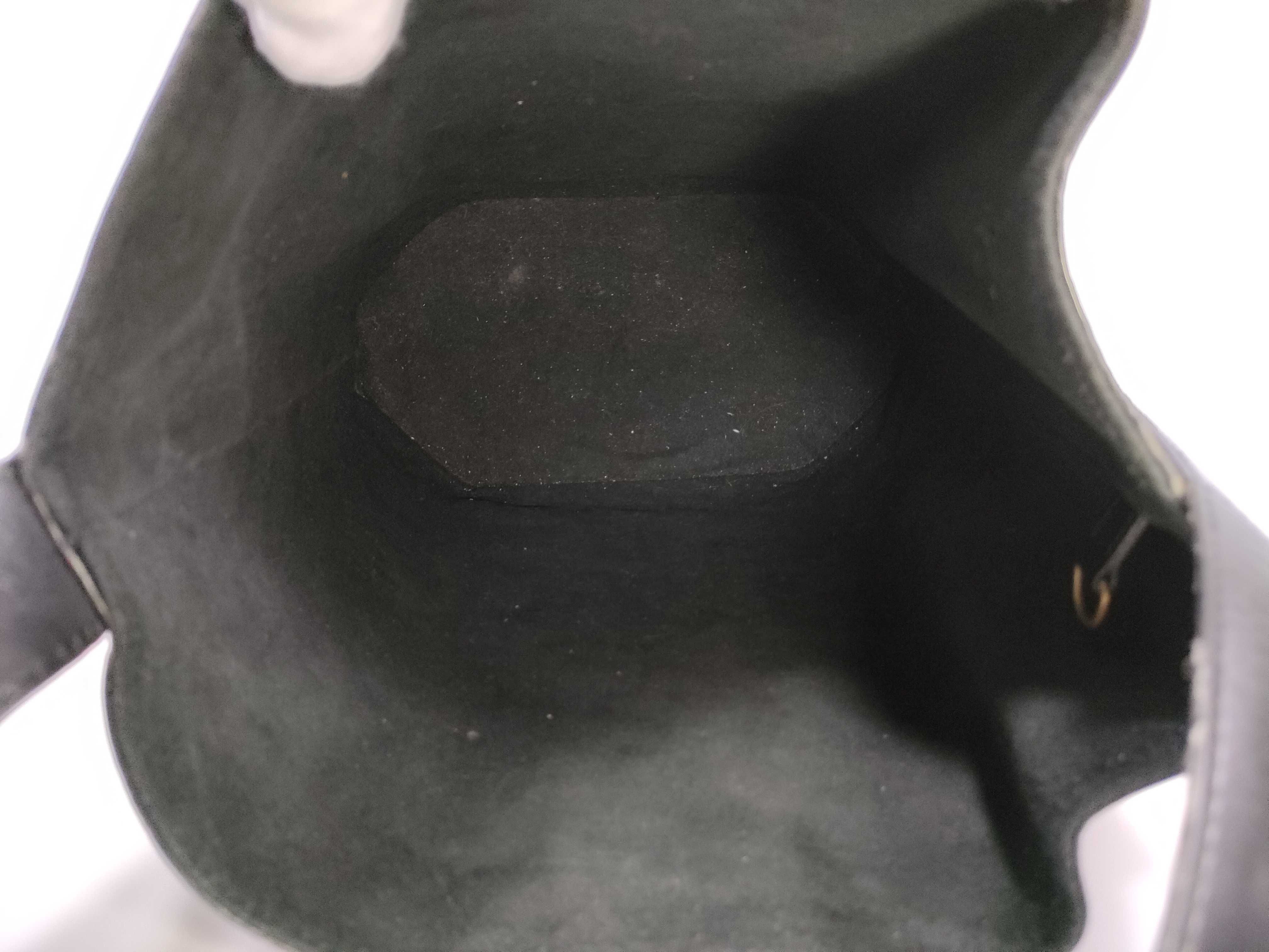 Epi Sac Depaule Shoulder Bag — view 11