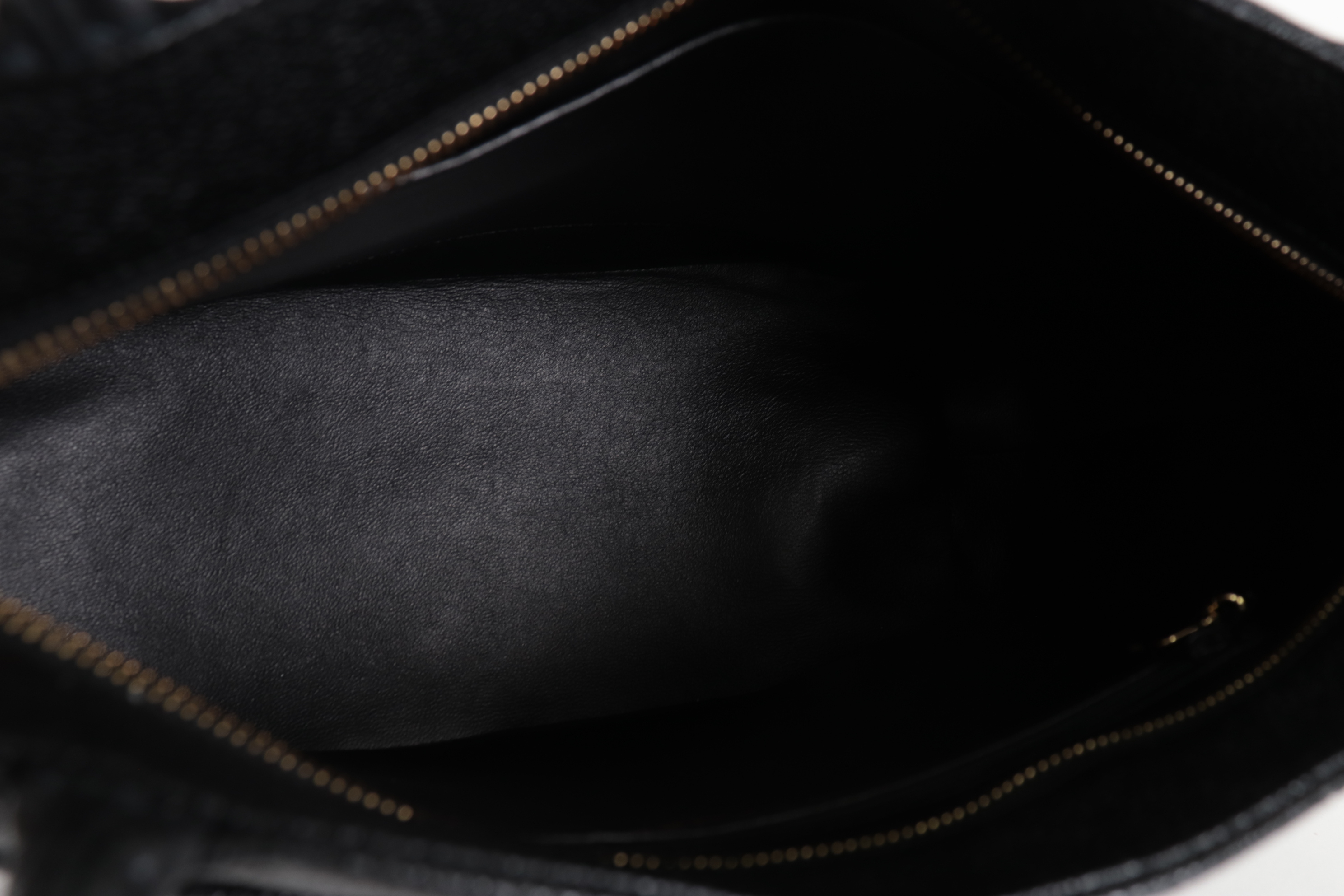 Caviar Reissue Tote Bag (Serial No. 11) — view 9