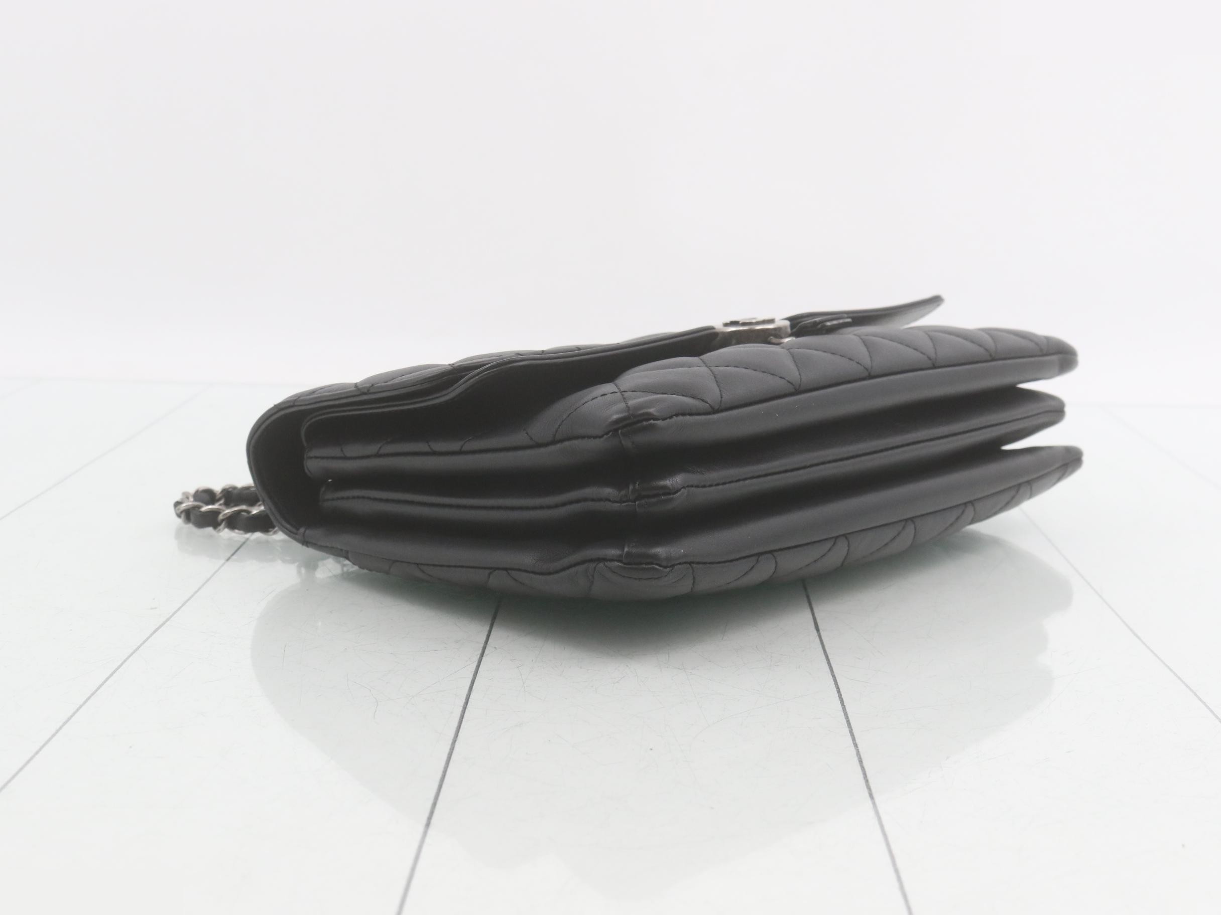 Matelassé Lambskin Double Chain Shoulder Bag — view 5