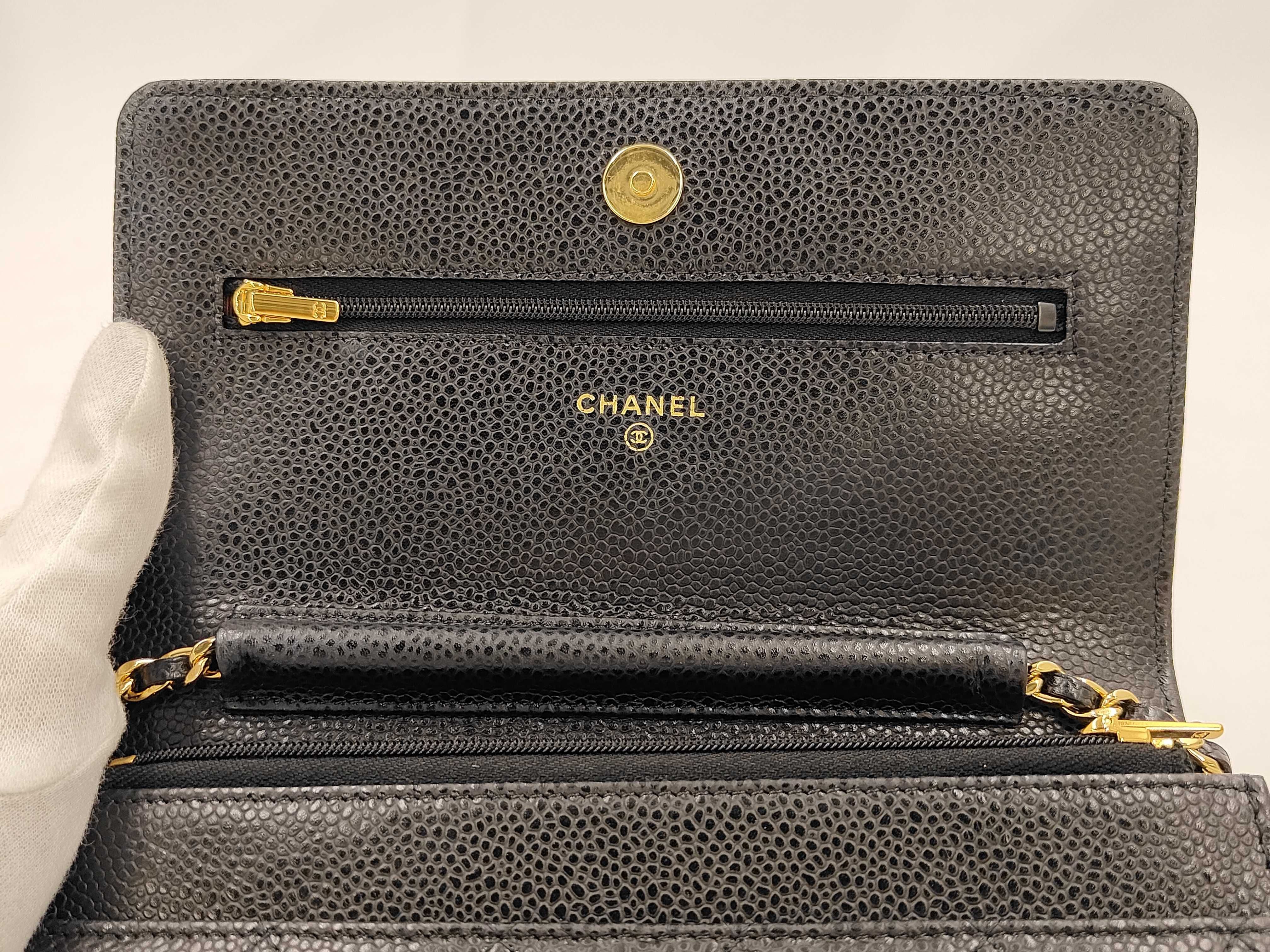 Woc Chain Bag, Black with Gold Buckle, Shoulder Bag — view 8