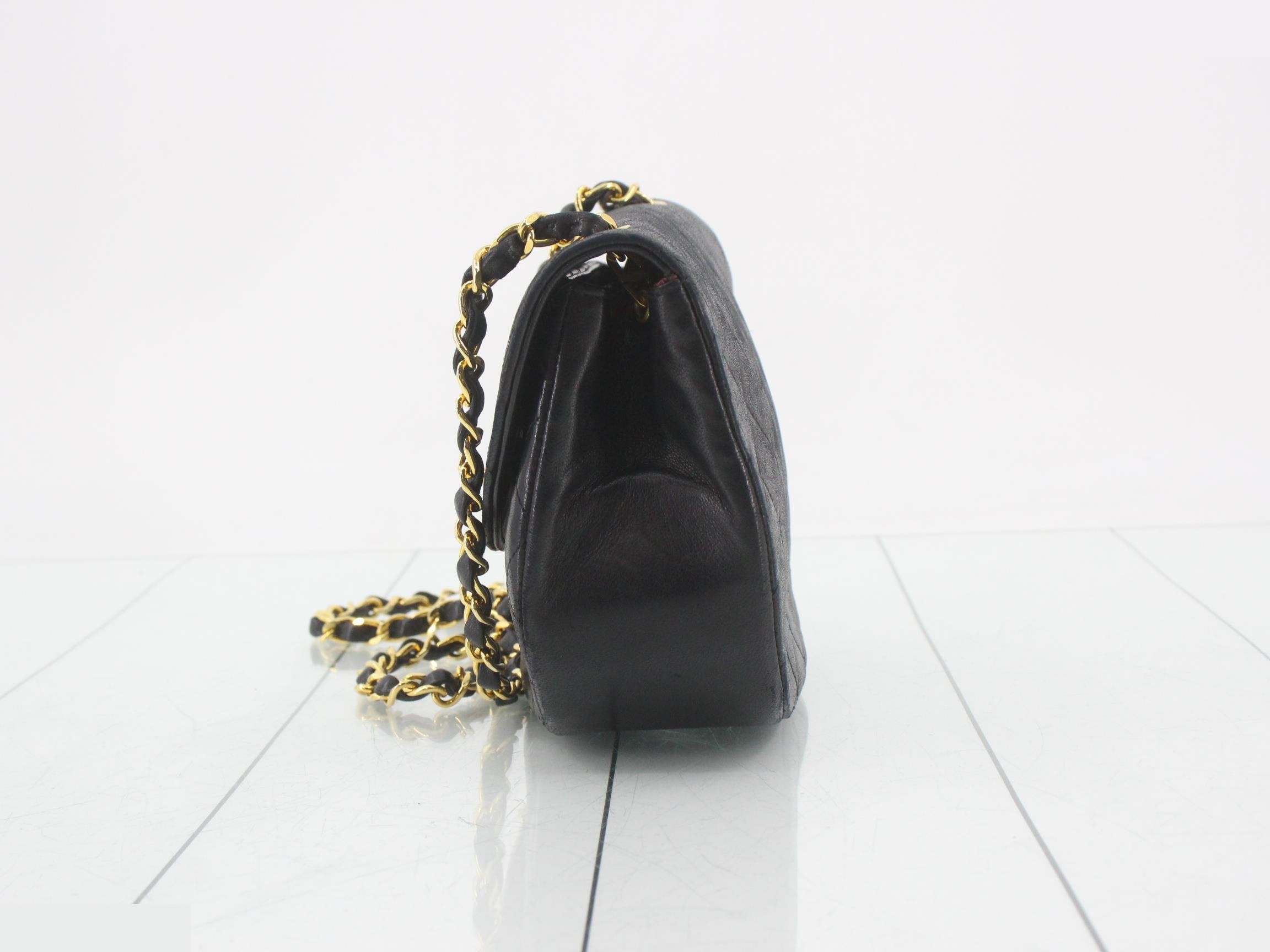 Matelassé (bag) - Shoulder bag — view 3