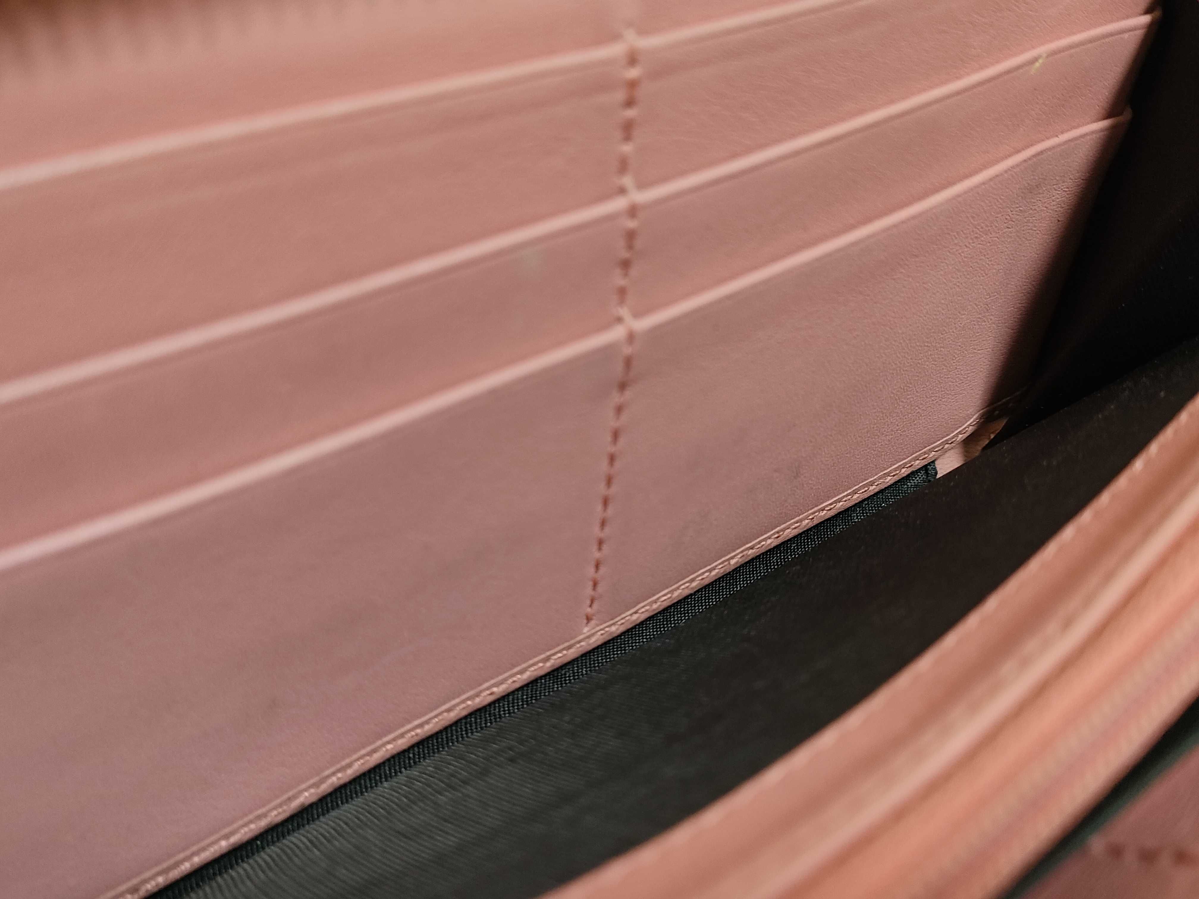 GG Enamel Long Wallet — view 9
