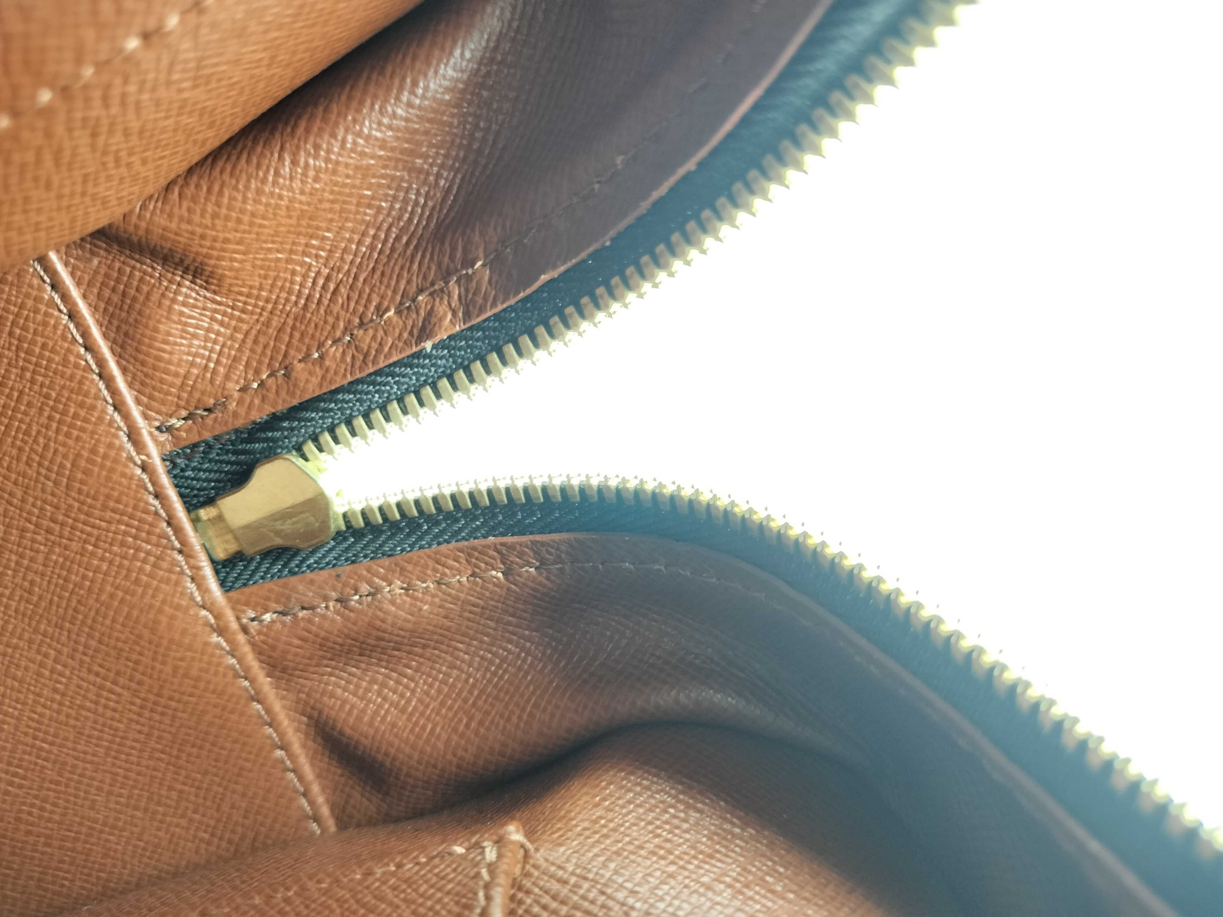 Monogram Louis Vuitton Cite MM Shoulder Bag Monogram M51182 Shoulder Bag — view 9