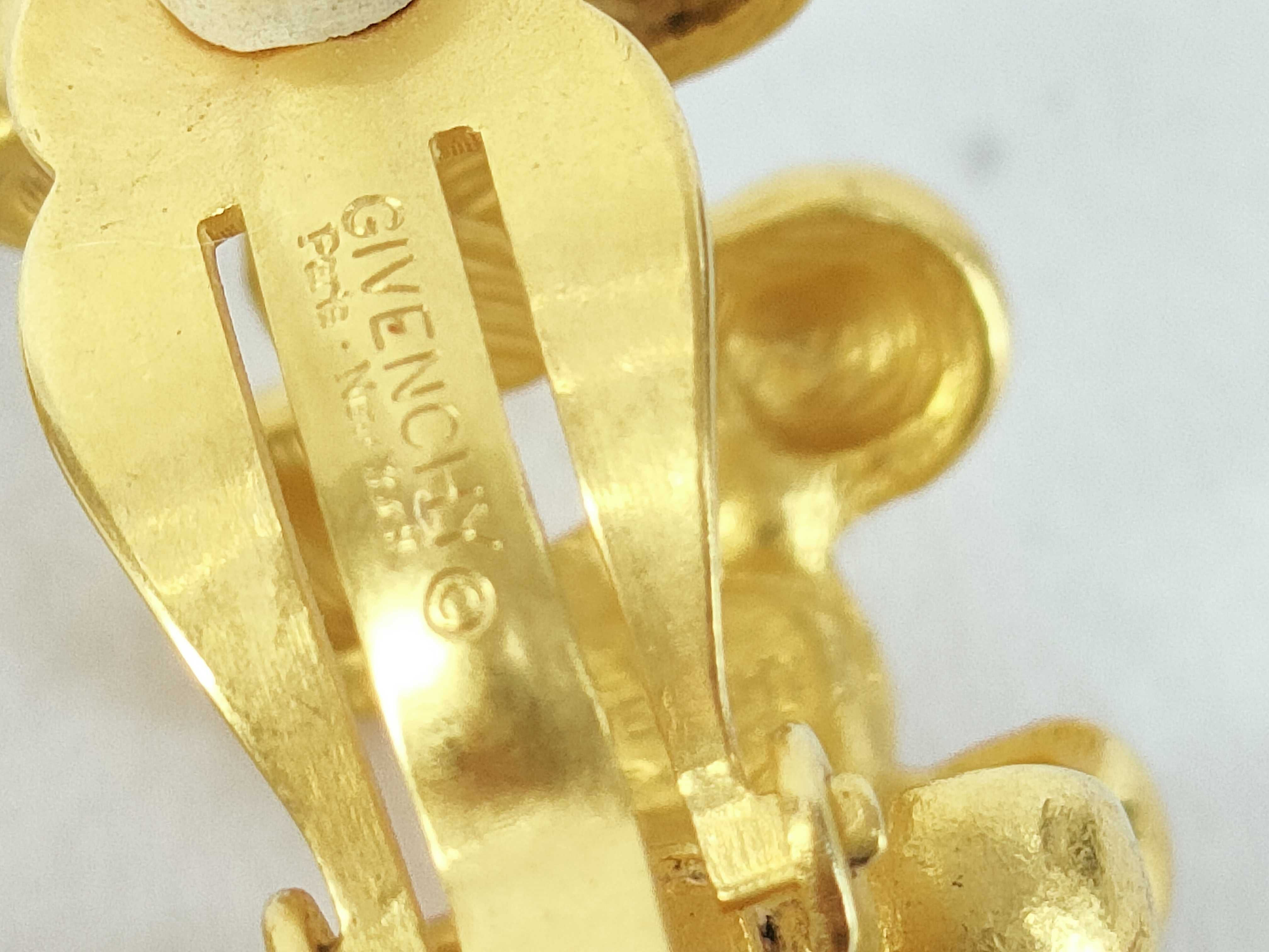 Earrings — view 3