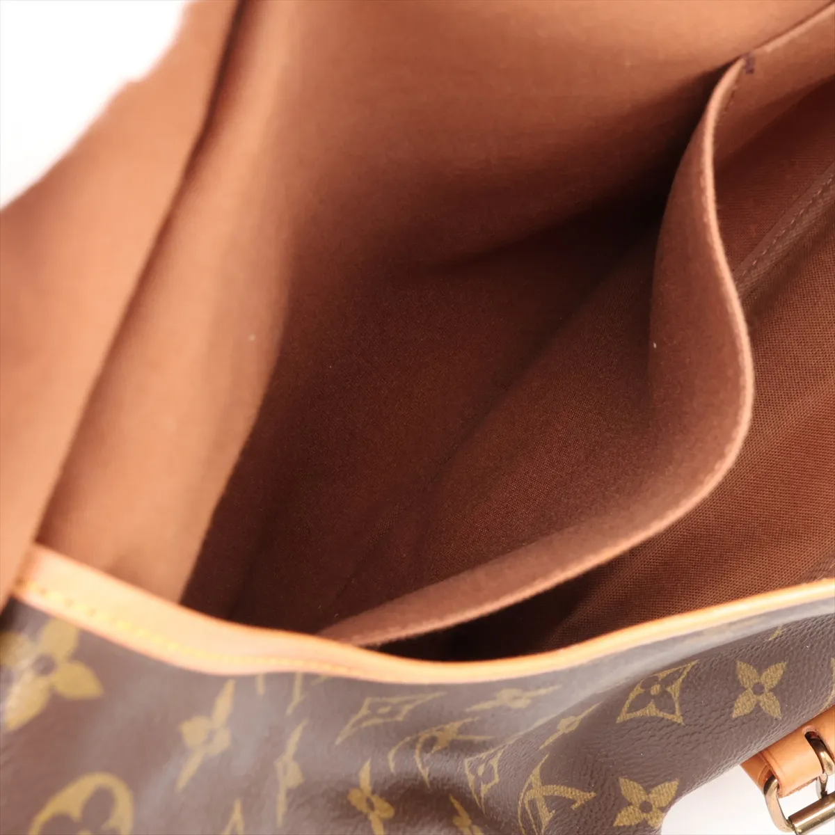 Monogram Saumur 43 M42252 VI8901 Brown — view 10