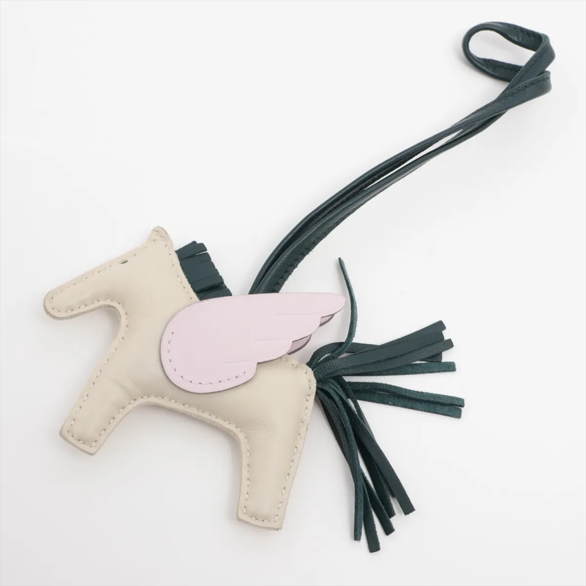 Rodeo Charm Pegasus PM, U stamp: 2022, Charm, Agneau Milo x Swift leather, Craie x Vert Cypress x Mauve Pale,