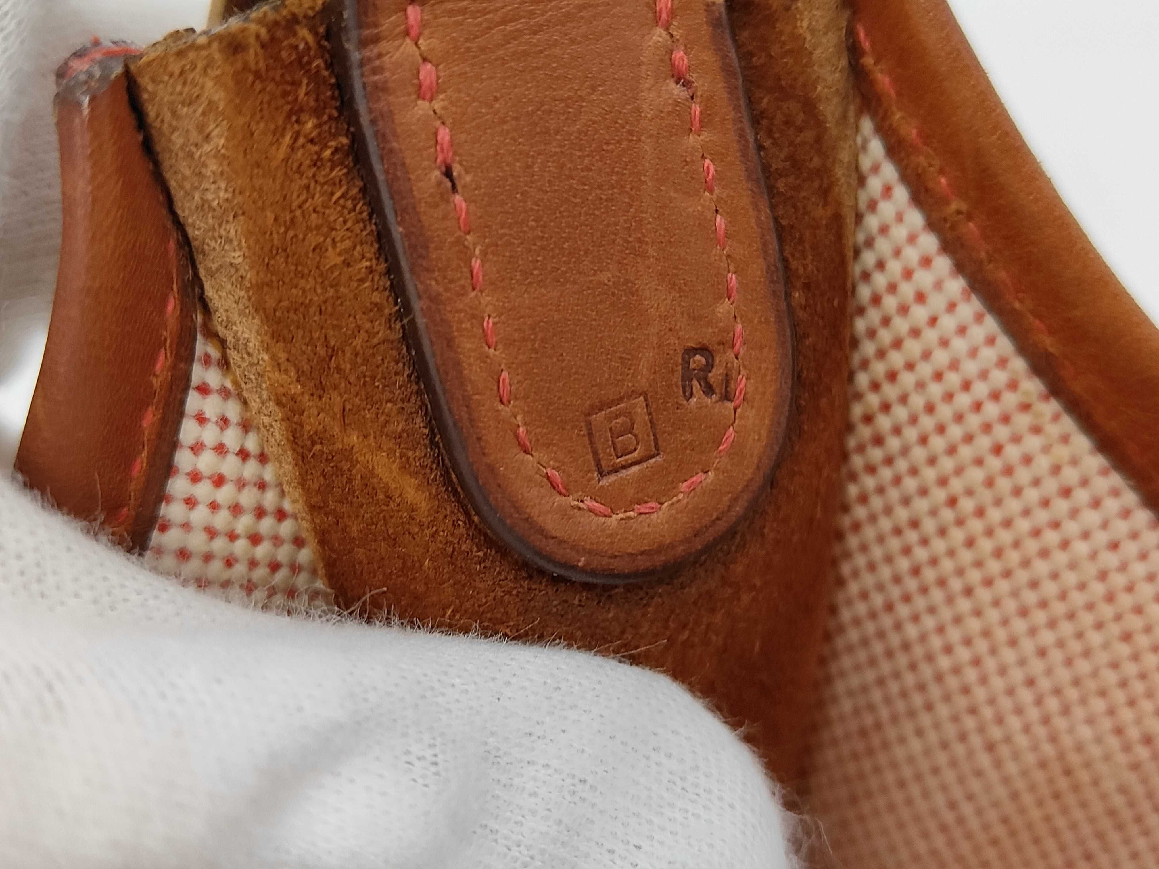 Evelyne 1GM Shoulder Bag — view 10