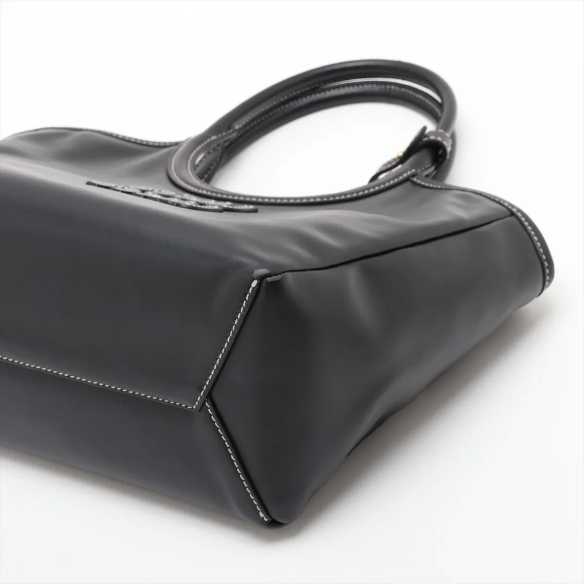 Logo Ivy Leather 2-Way Handbag, Black 5BA284 — view 3