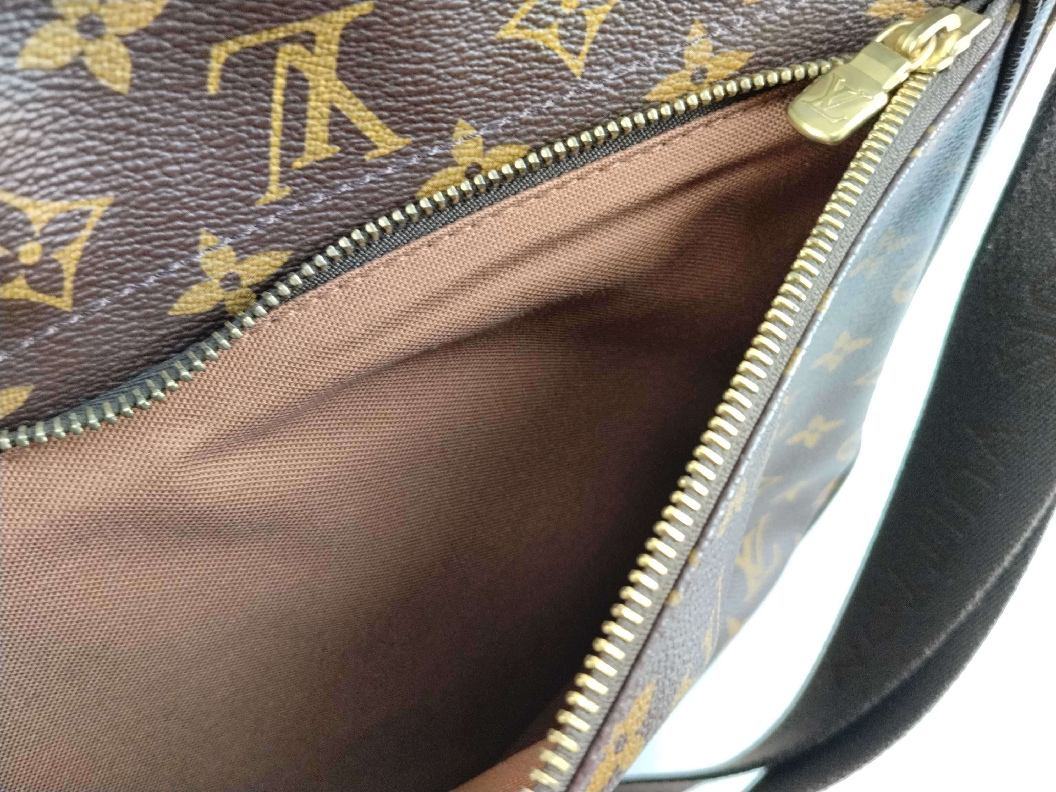 Monogram M97038 Messenger Bobour MM Shoulder Bag — view 15
