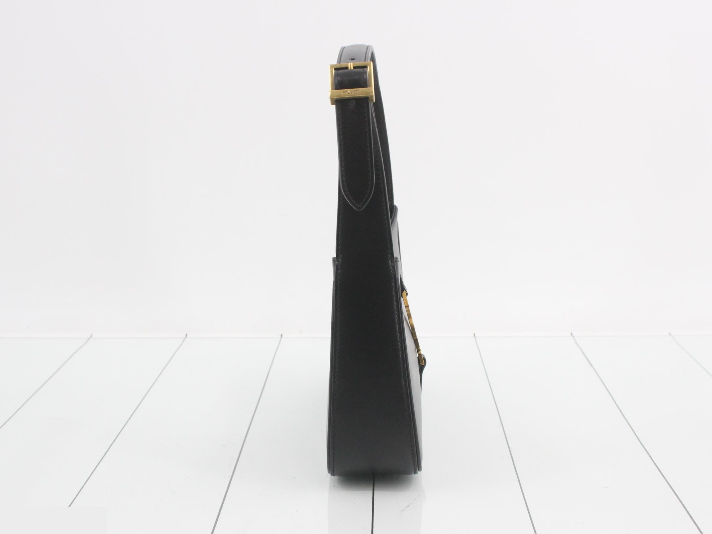 Le Cincassette Leather One-Shoulder Bag, Black — view 4
