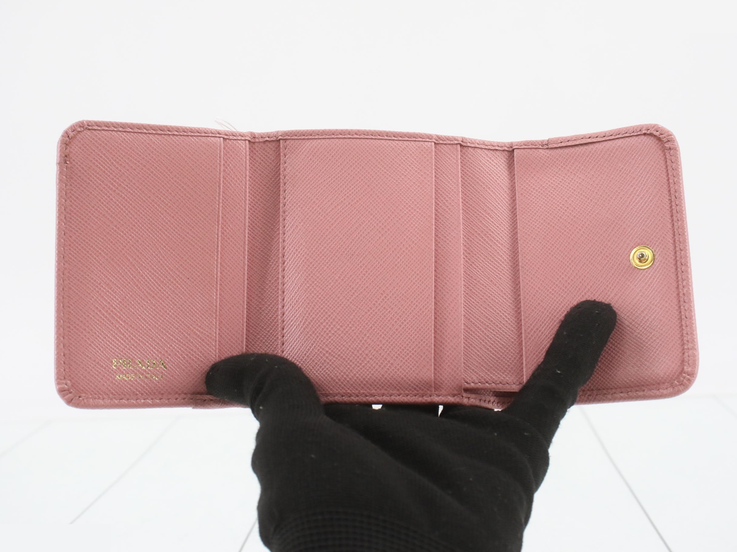Folding wallet — view 4