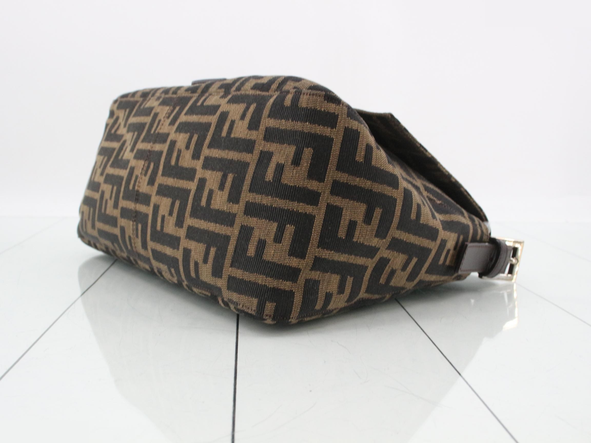 ZUCCA (Bag) - Mamma Bucket Shoulder Bag — view 6