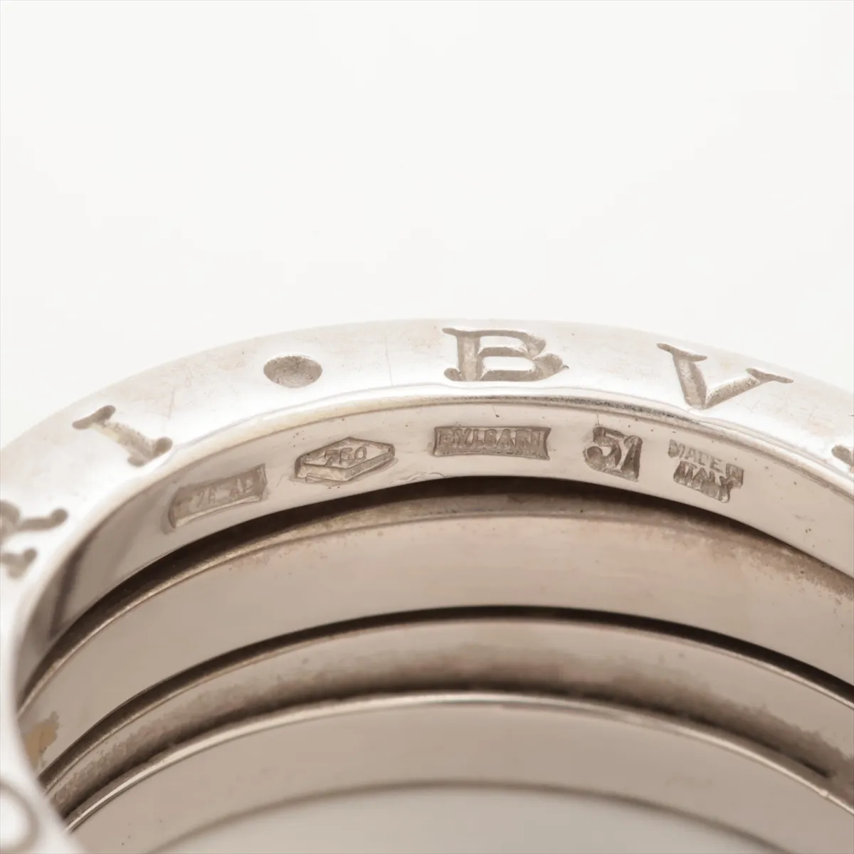 B.zero1 Ring, 750 (WG), 9.4g, Size 51, some wear, soldered interior. — view 3
