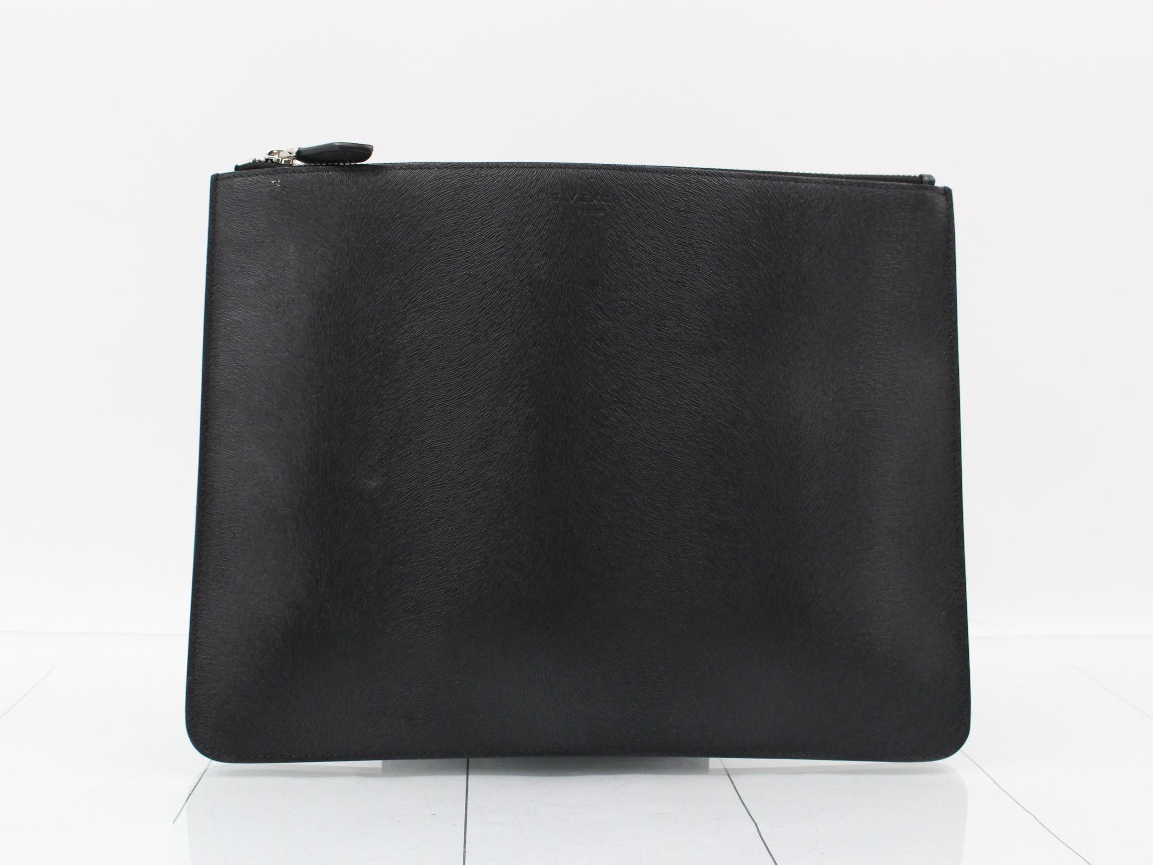 clutch bag