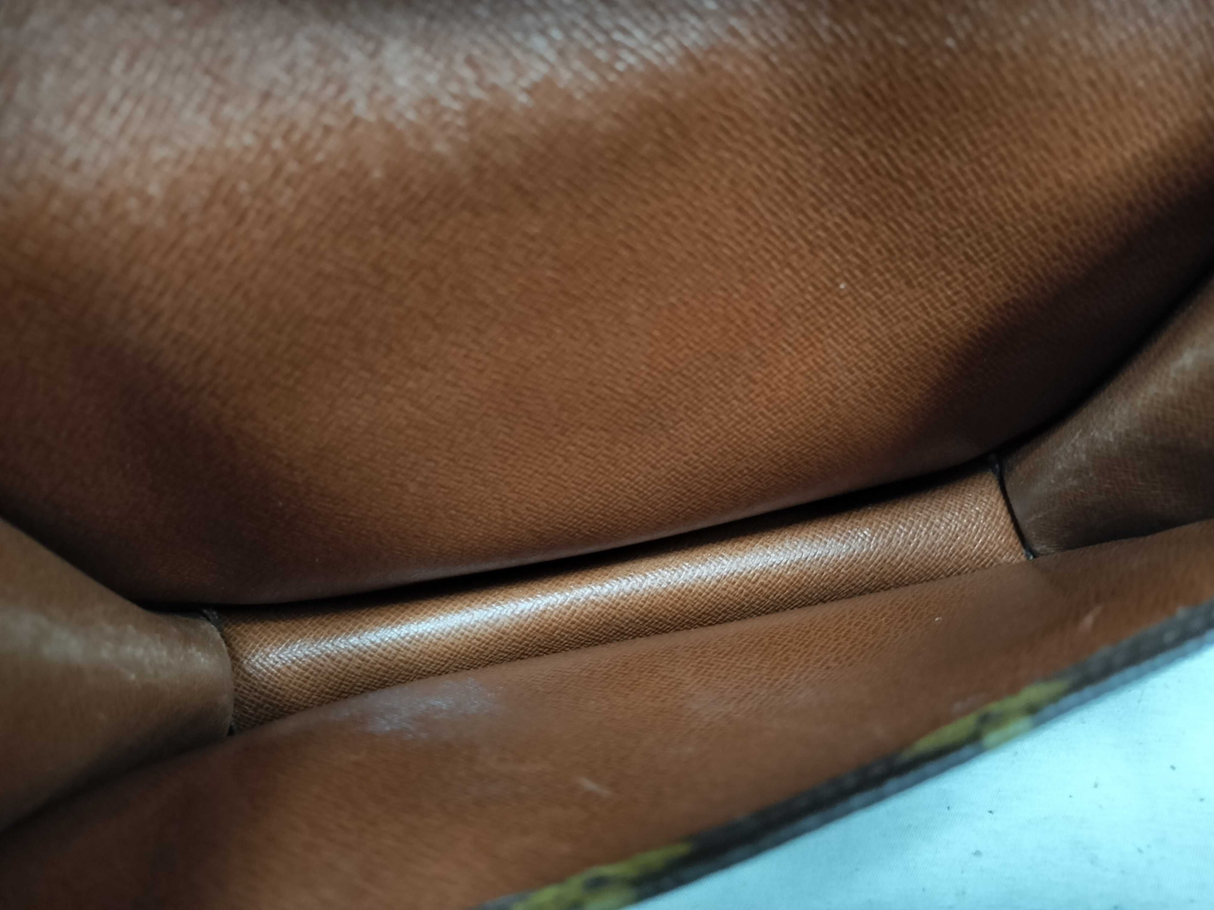 Monogram Louis Vuitton M51940 Pouch — view 7