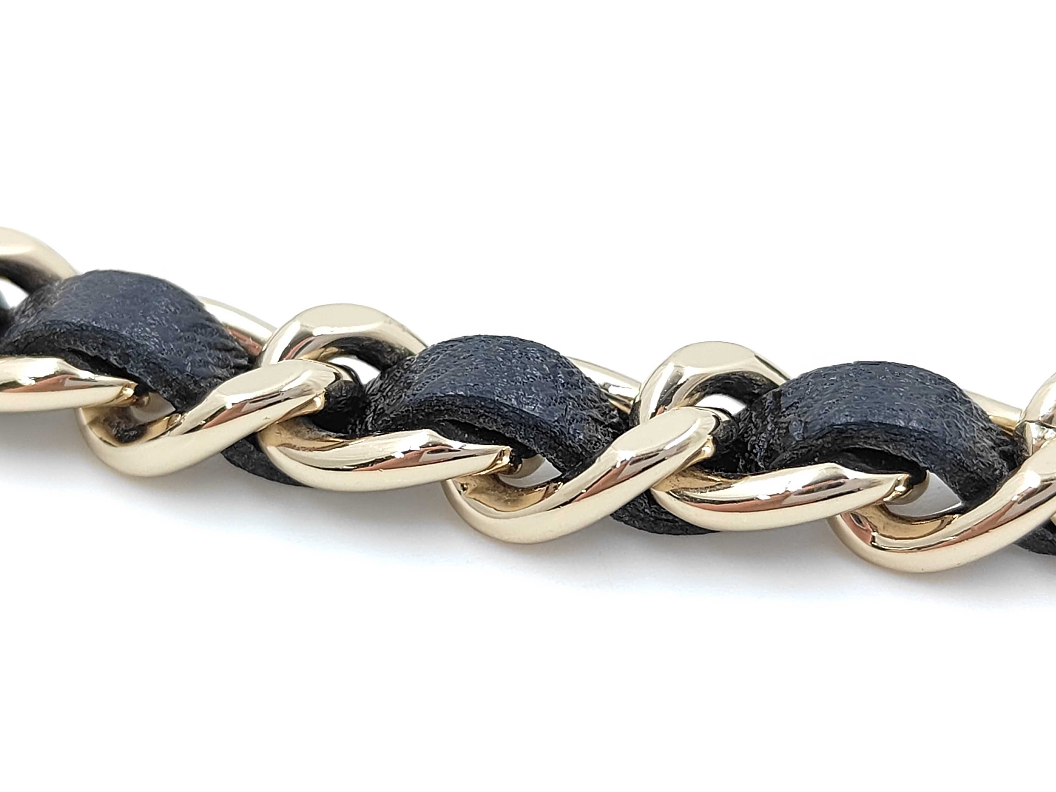 Matelassé Camellia Chain Wallet, Lambskin, Black, Serial Number 31-series Shoulder Bag — view 6