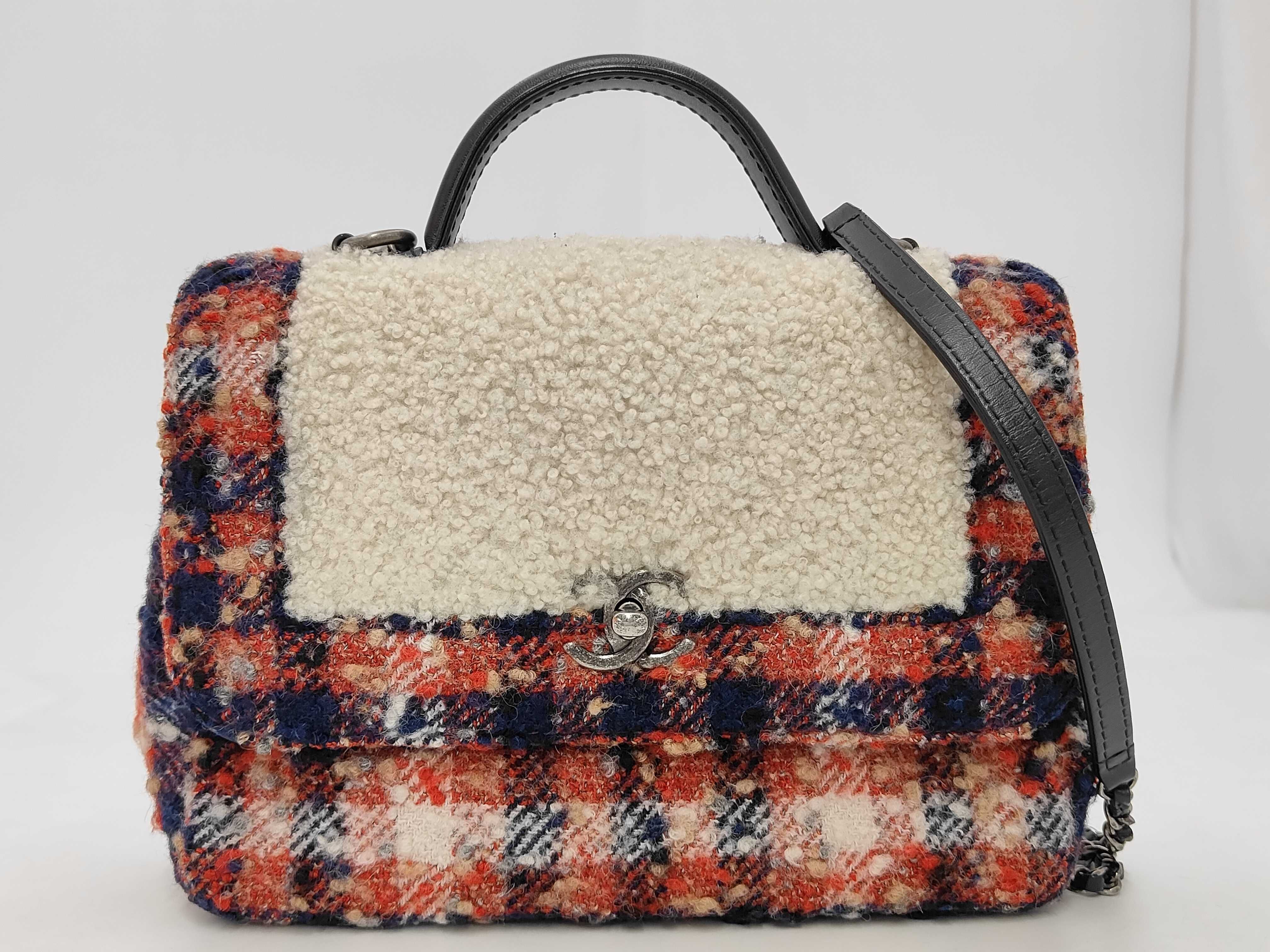 Single Flap Top Handle Shoulder Bag (Serial Number 24664424)