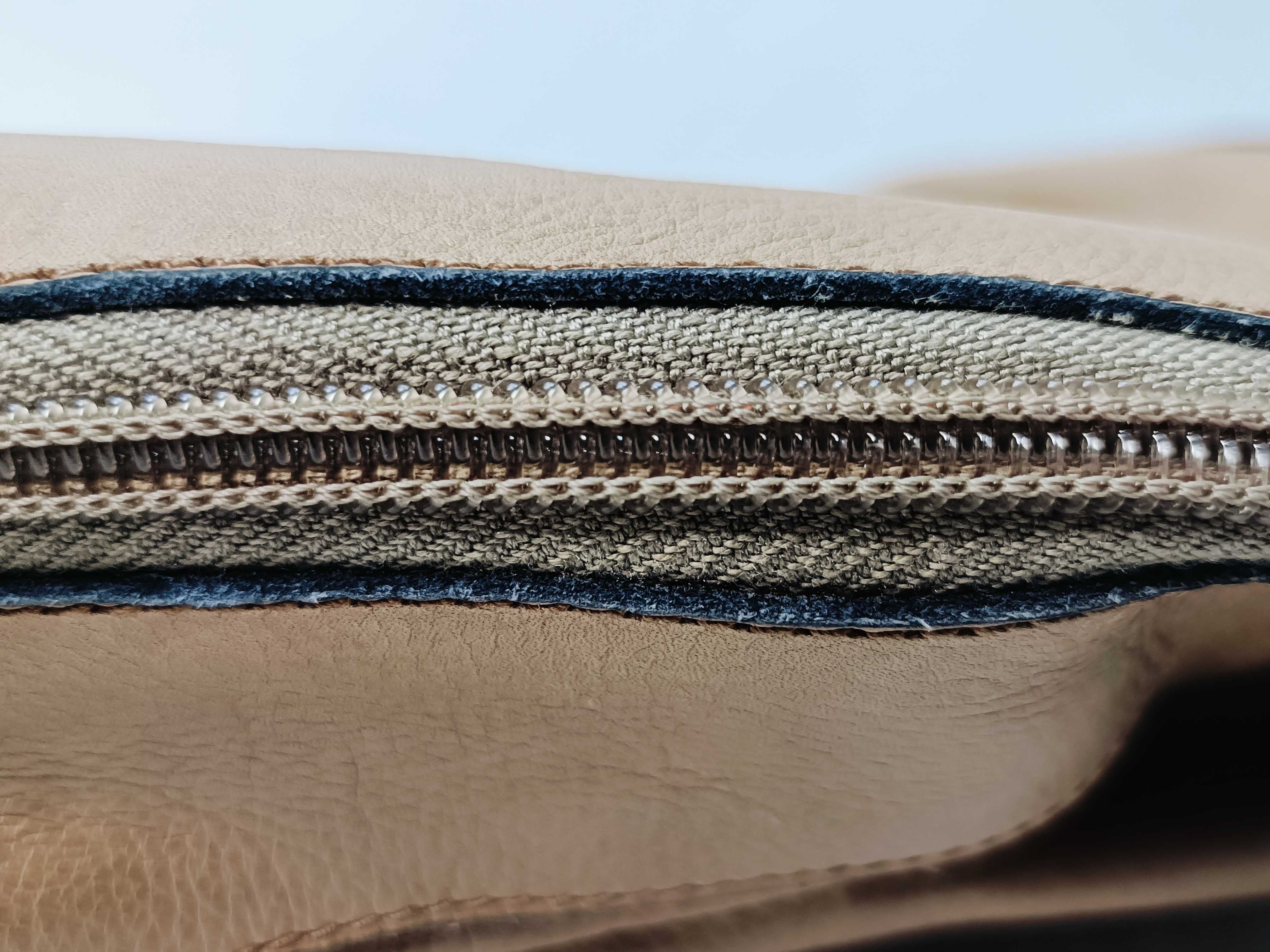 Vintage Drawstring Shoulder Bag — view 12