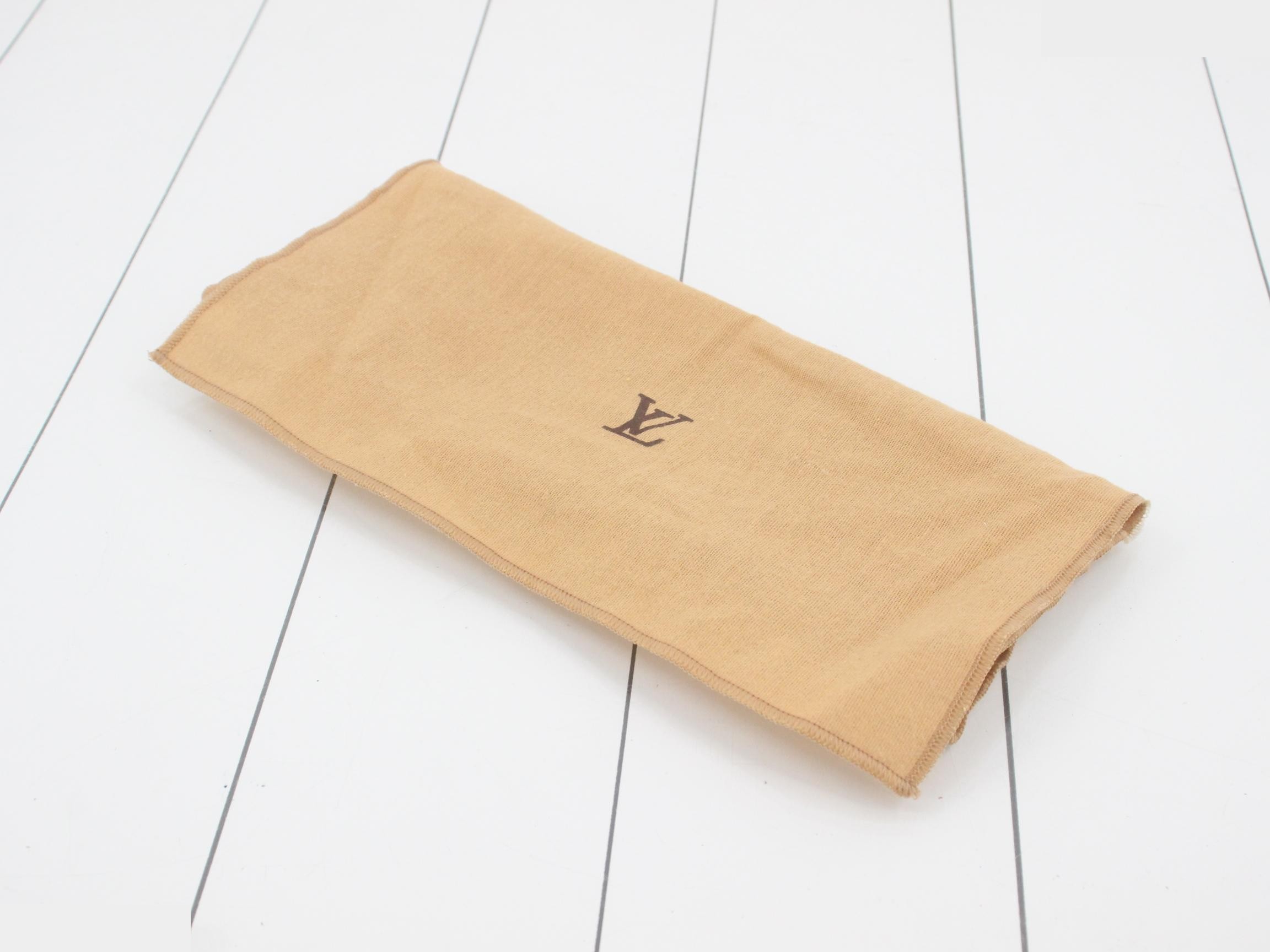 Pochette Accessoires One-Shoulder — view 5