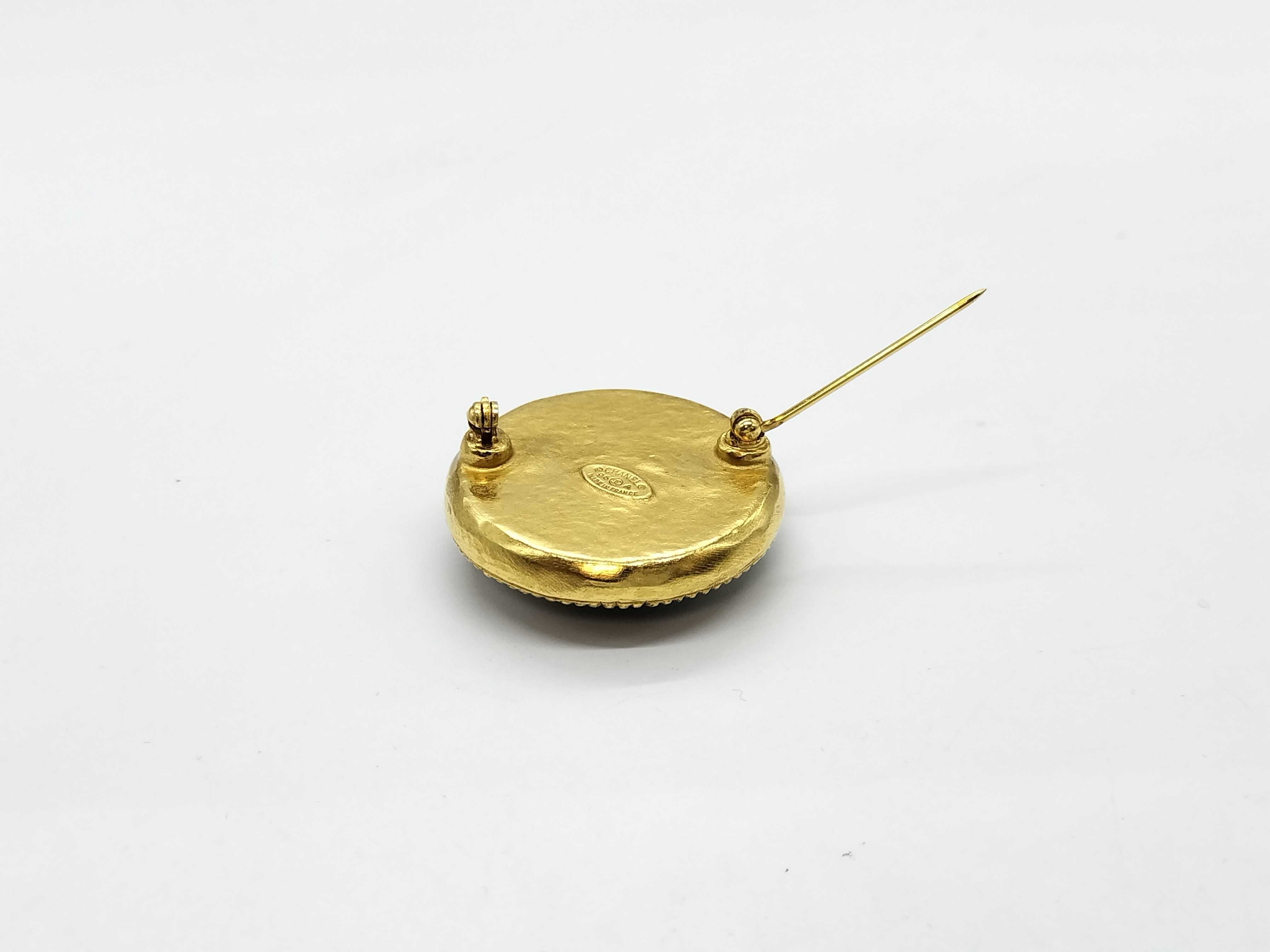 96A Coco Mark Brooch — view 5