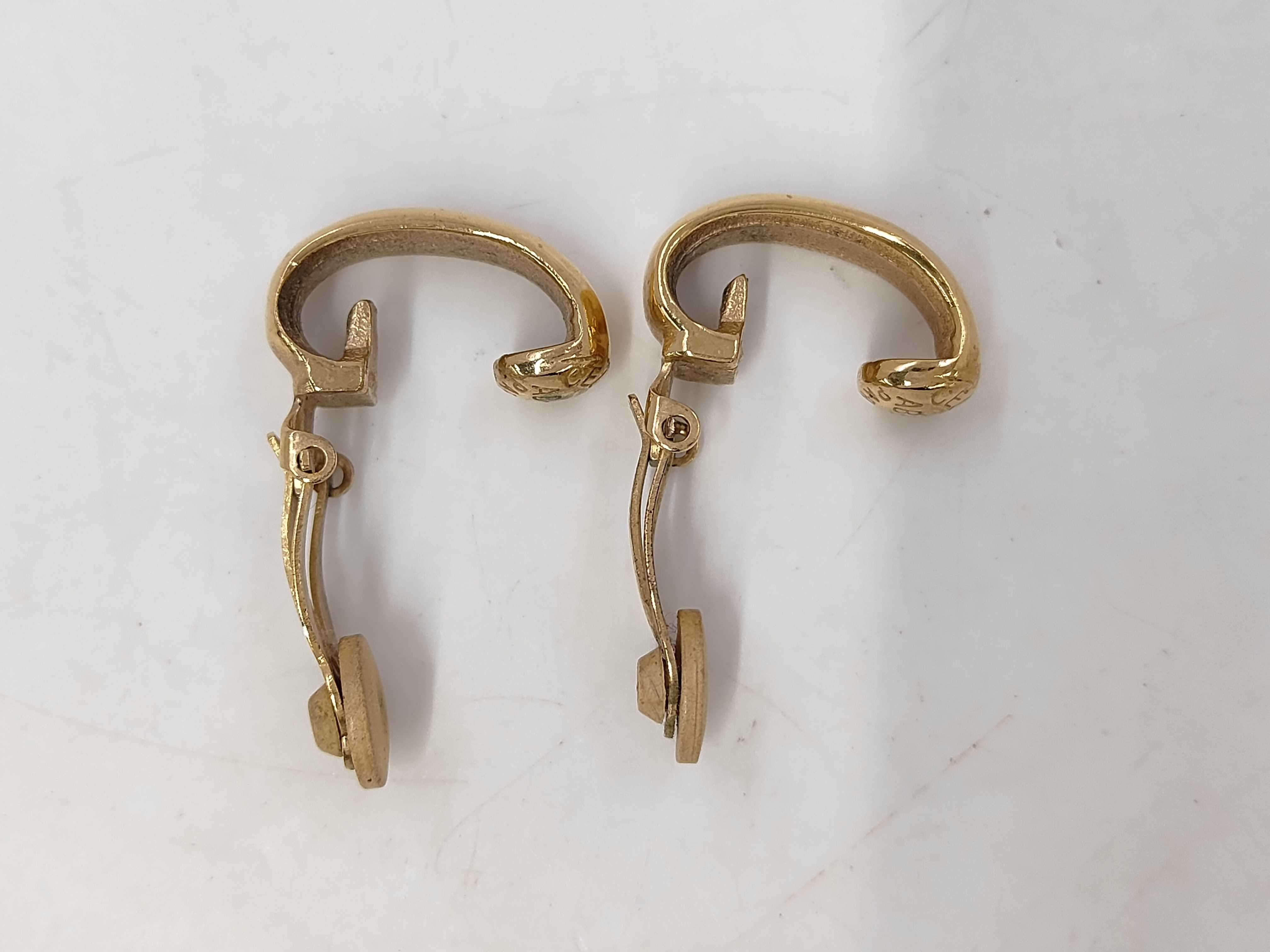 earrings — view 3