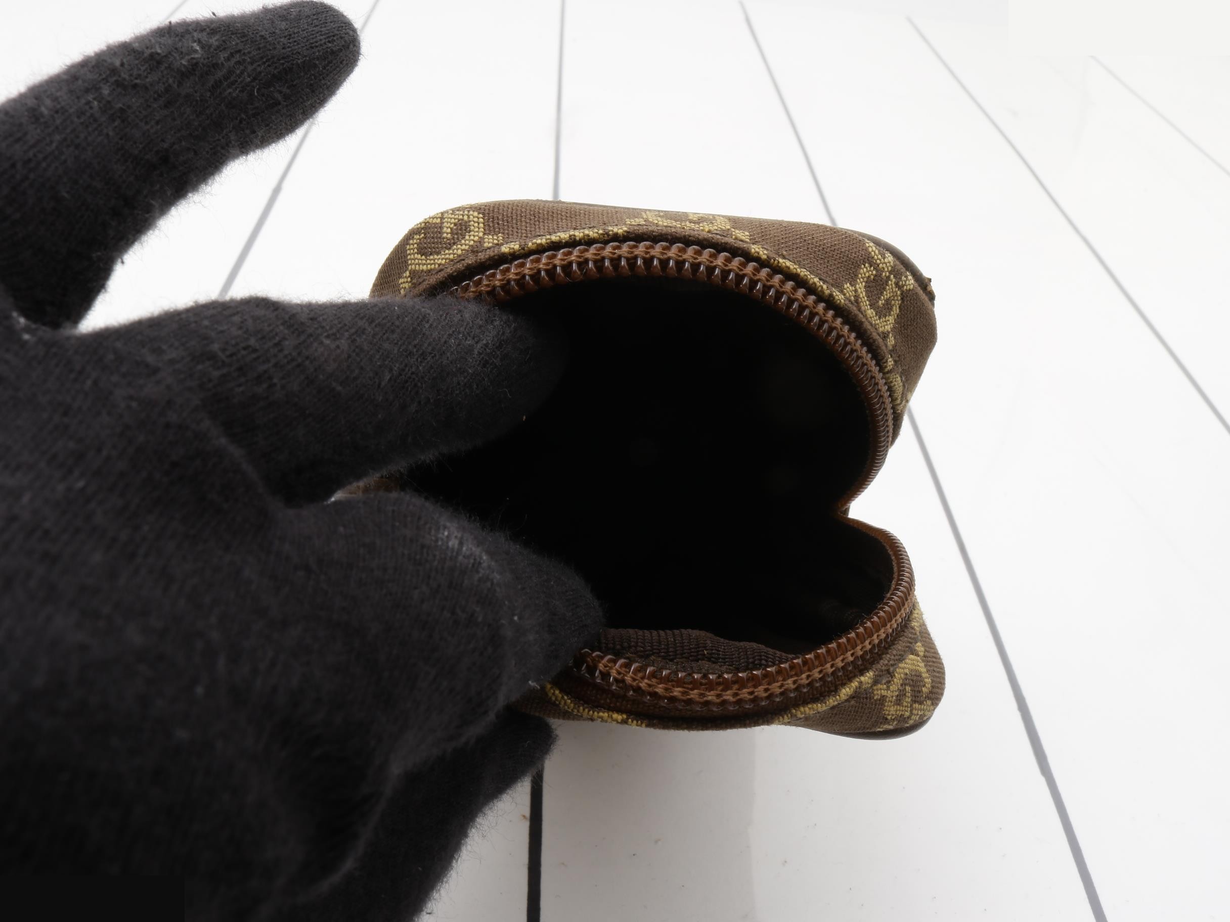 GG Canvas Pouch — view 4