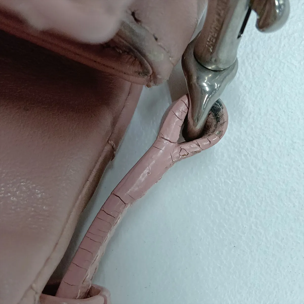 Loulou 467072 Leather Shoulder Bag Pink — view 13
