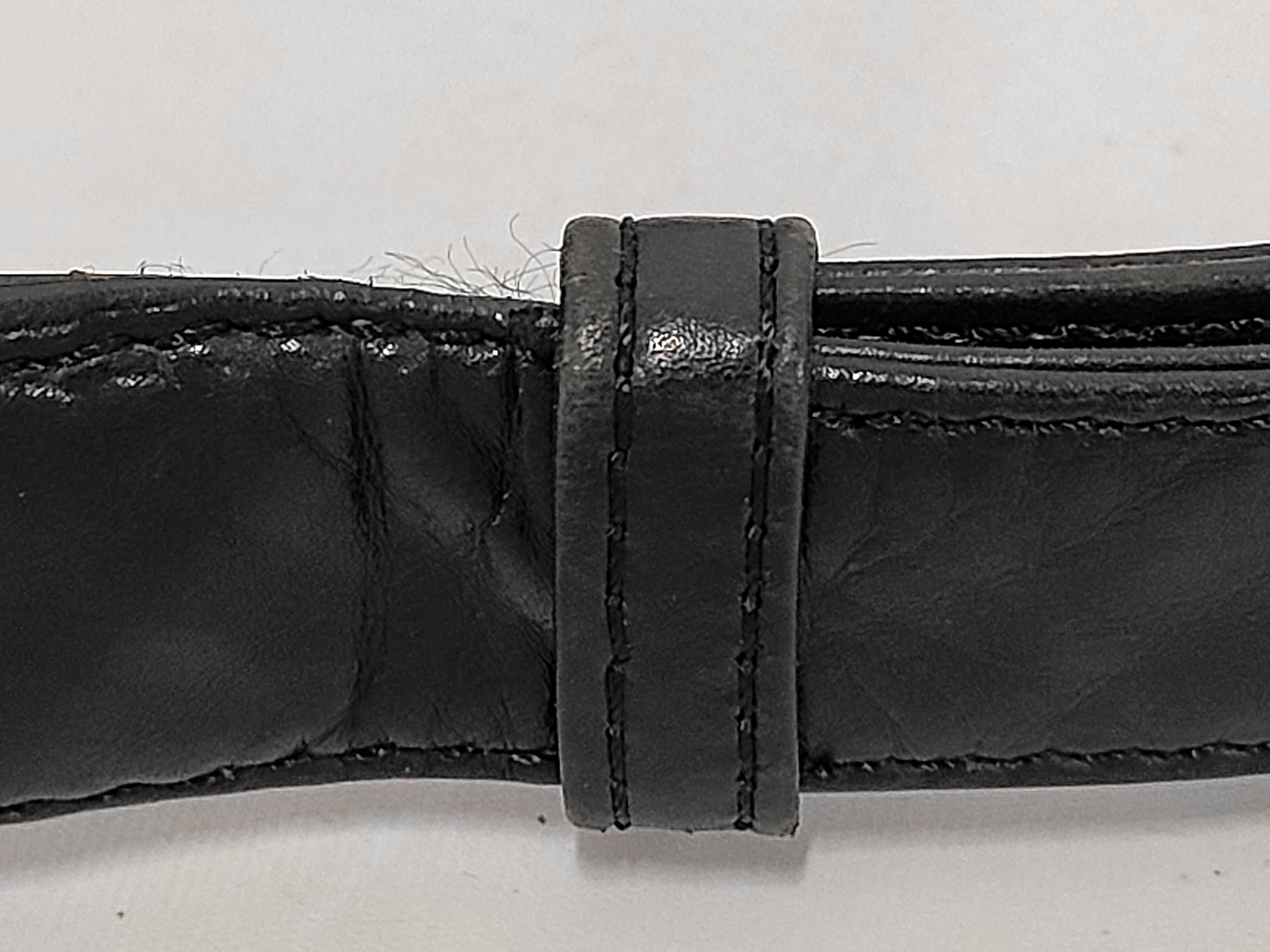 GG Interlocking Gold Hardware Black Leather Shoulder Bag — view 6