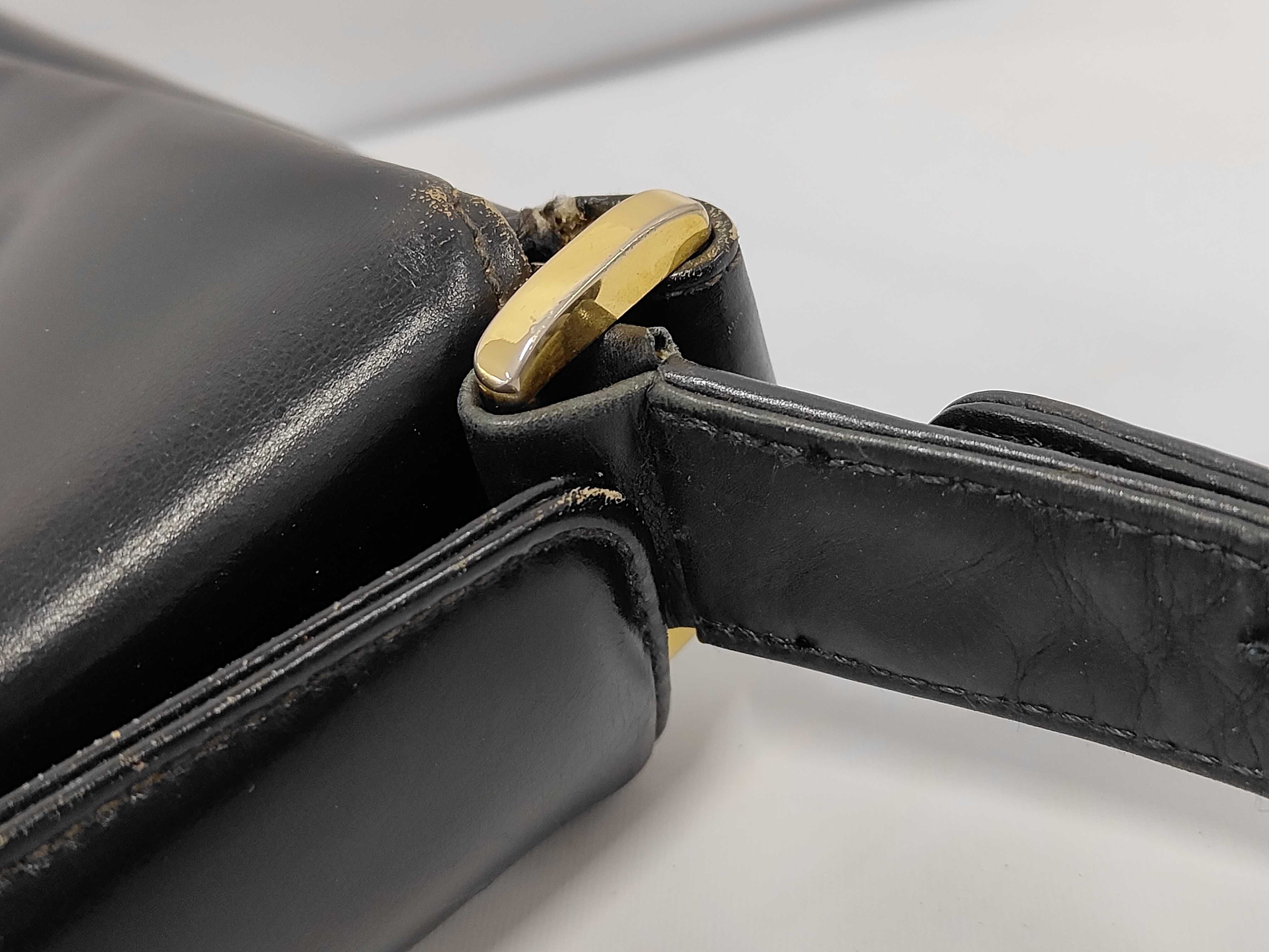 GG Interlocking Gold Hardware Black Leather Shoulder Bag — view 7