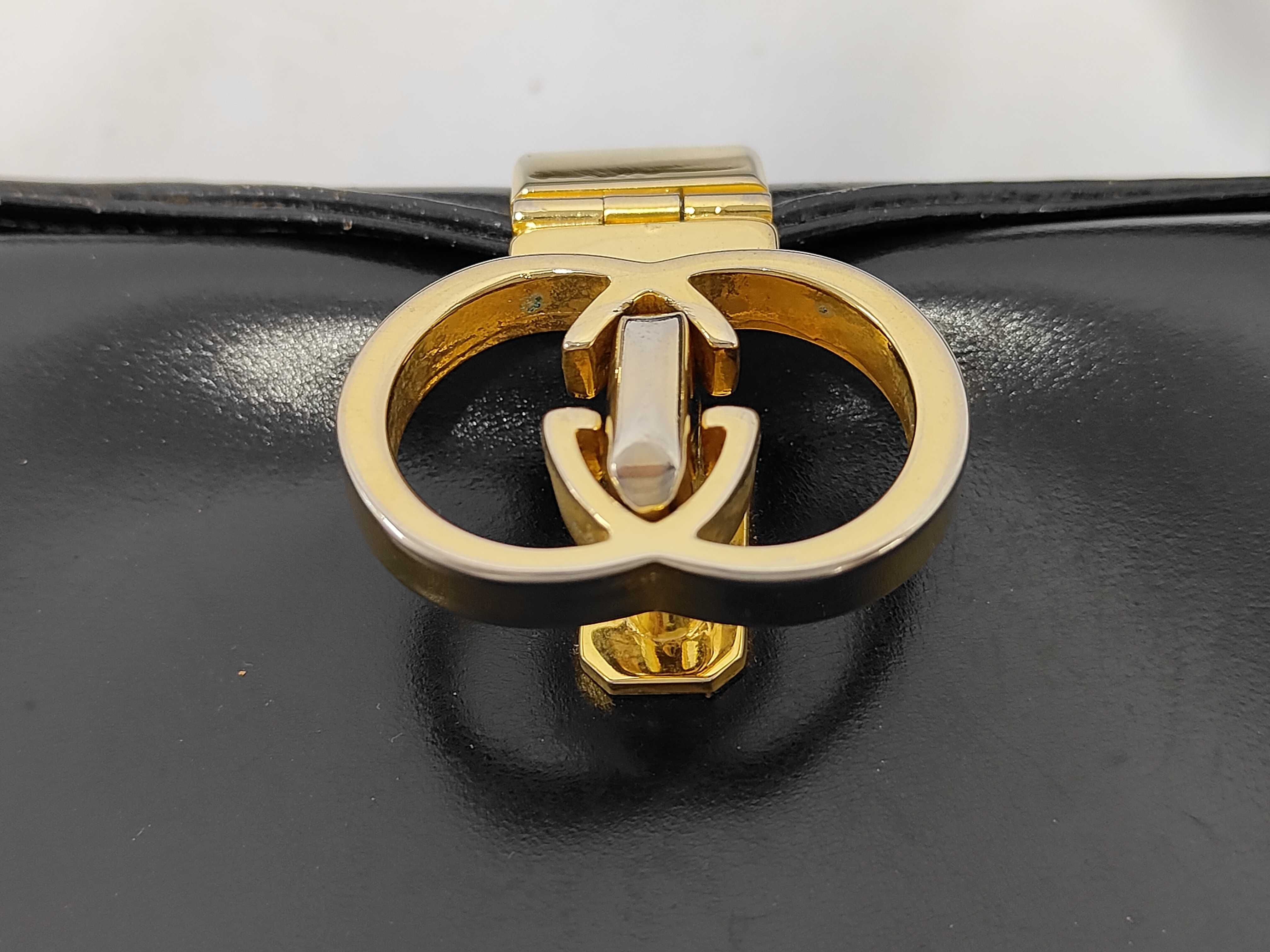 GG Interlocking Gold Hardware Black Leather Shoulder Bag — view 8