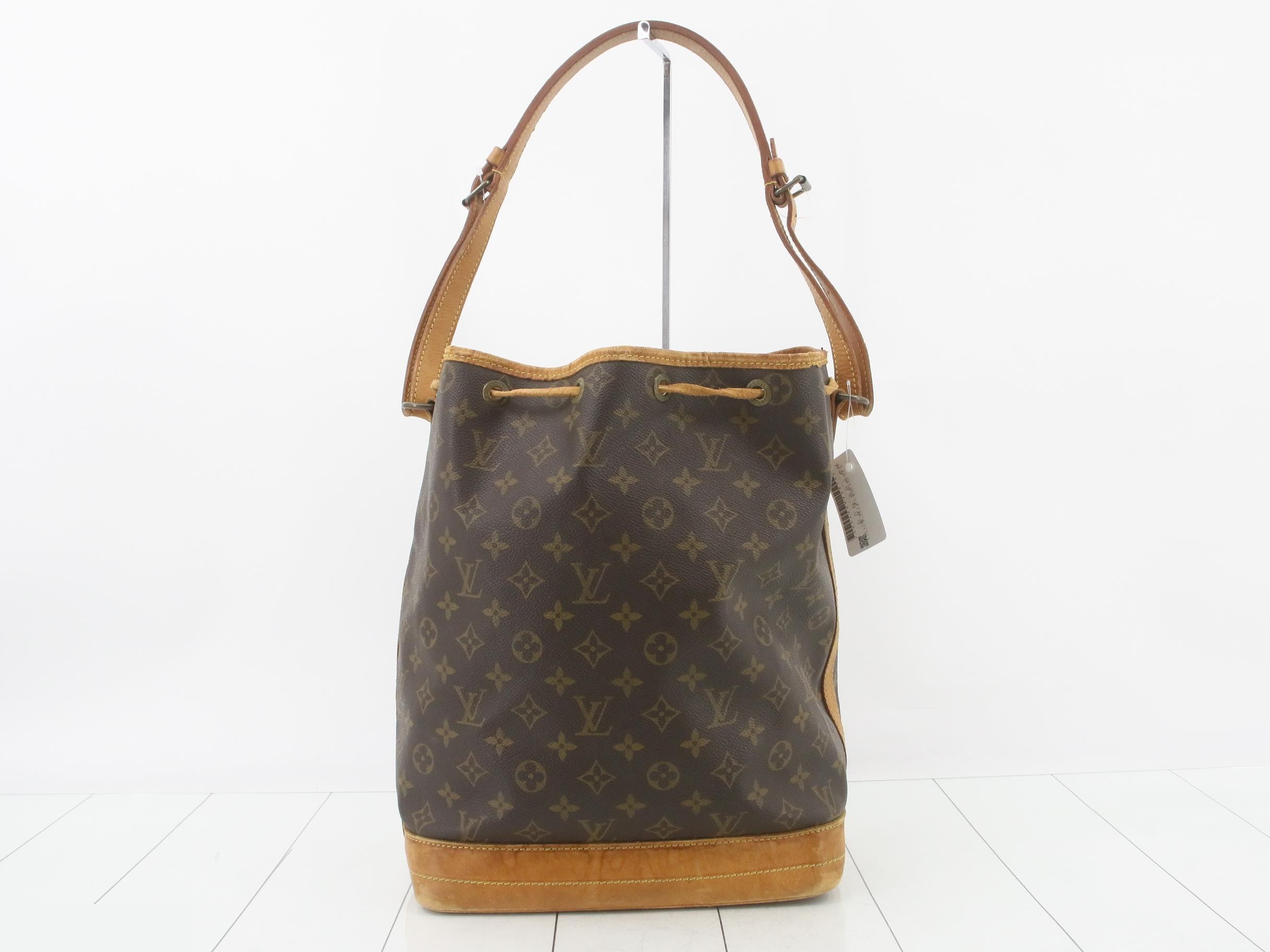 M42224 Noe Shoulder Bag — view 2