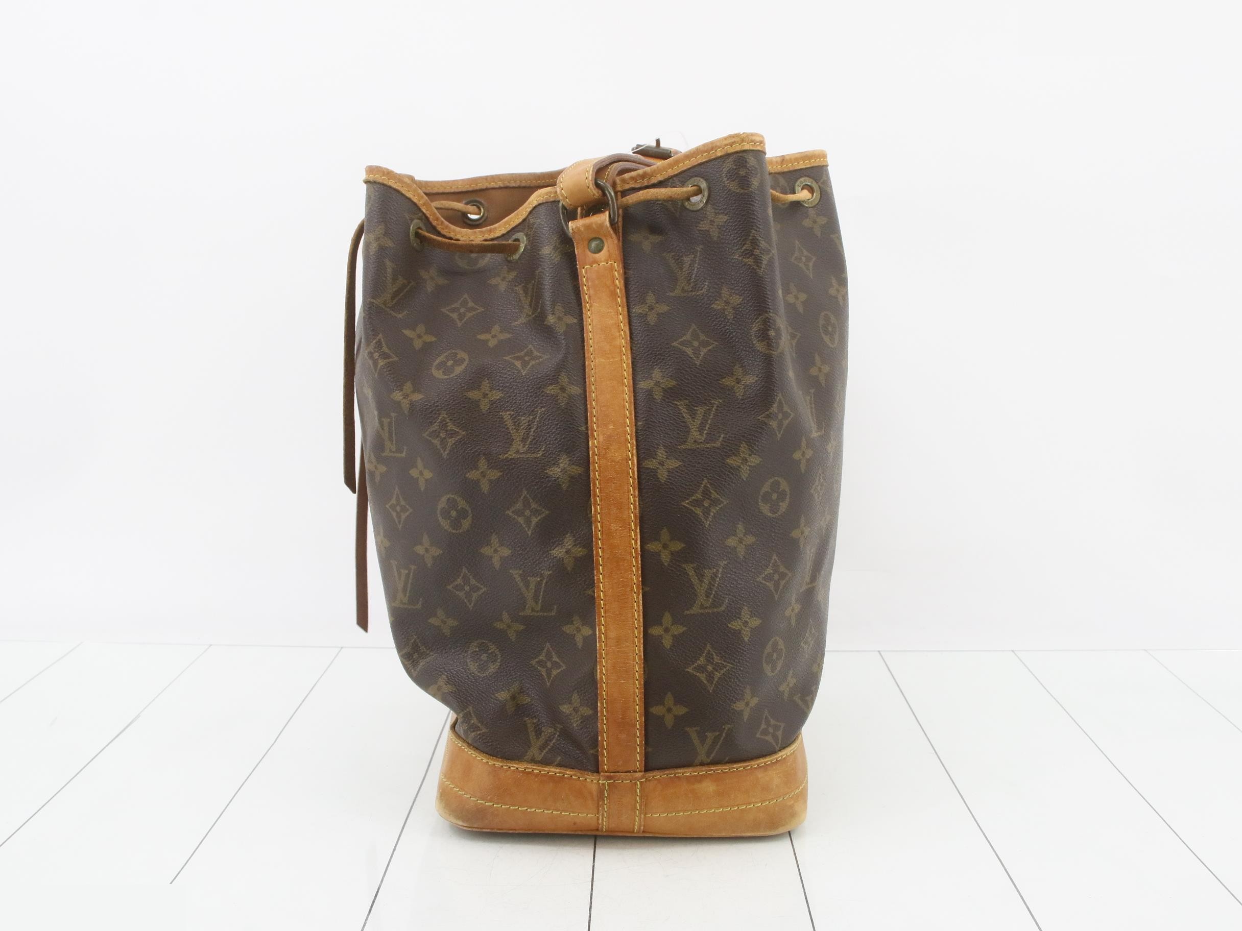 M42224 Noe Shoulder Bag — view 3