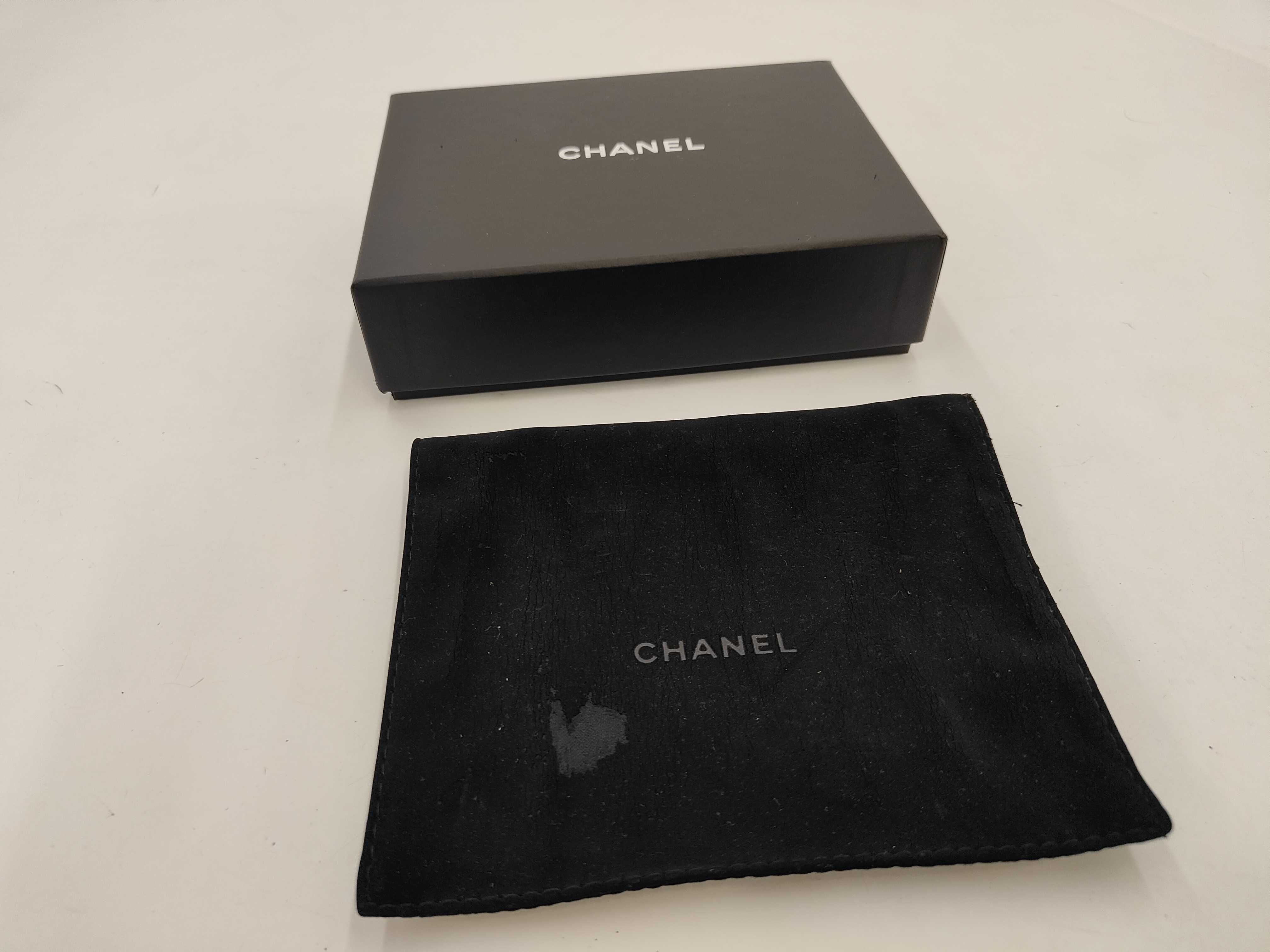 Caviar Skin Classic Small Flap Wallet — view 12