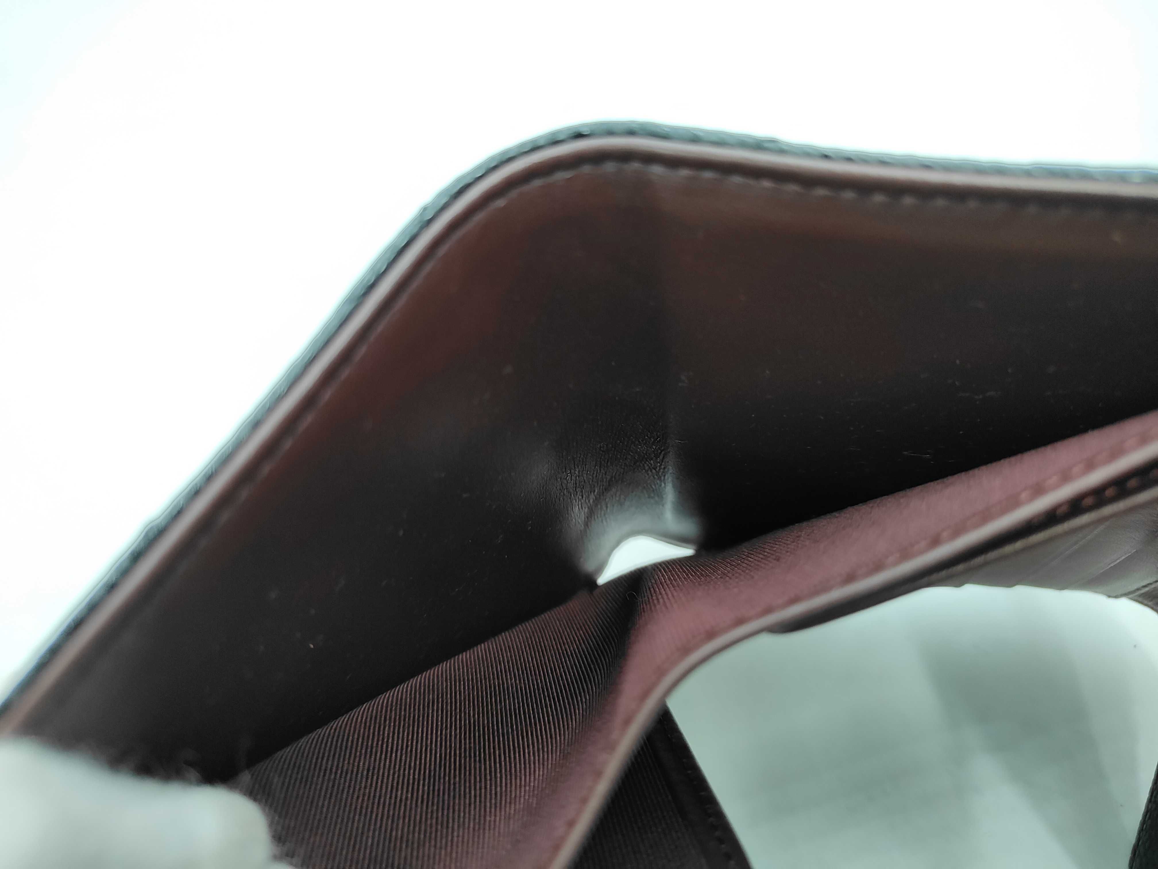 Caviar Skin Classic Small Flap Wallet — view 9