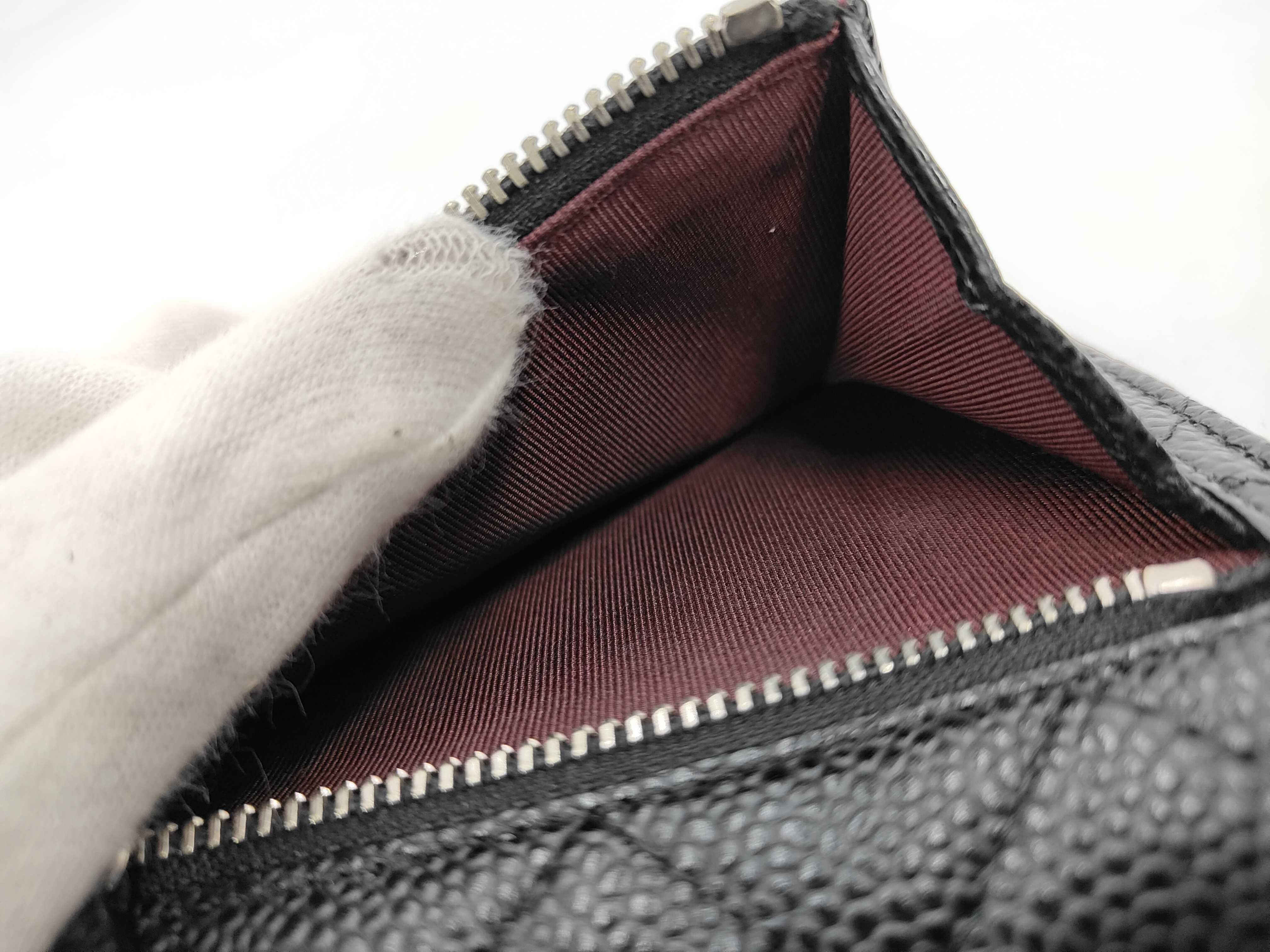 Caviar Skin Classic Small Flap Wallet — view 10