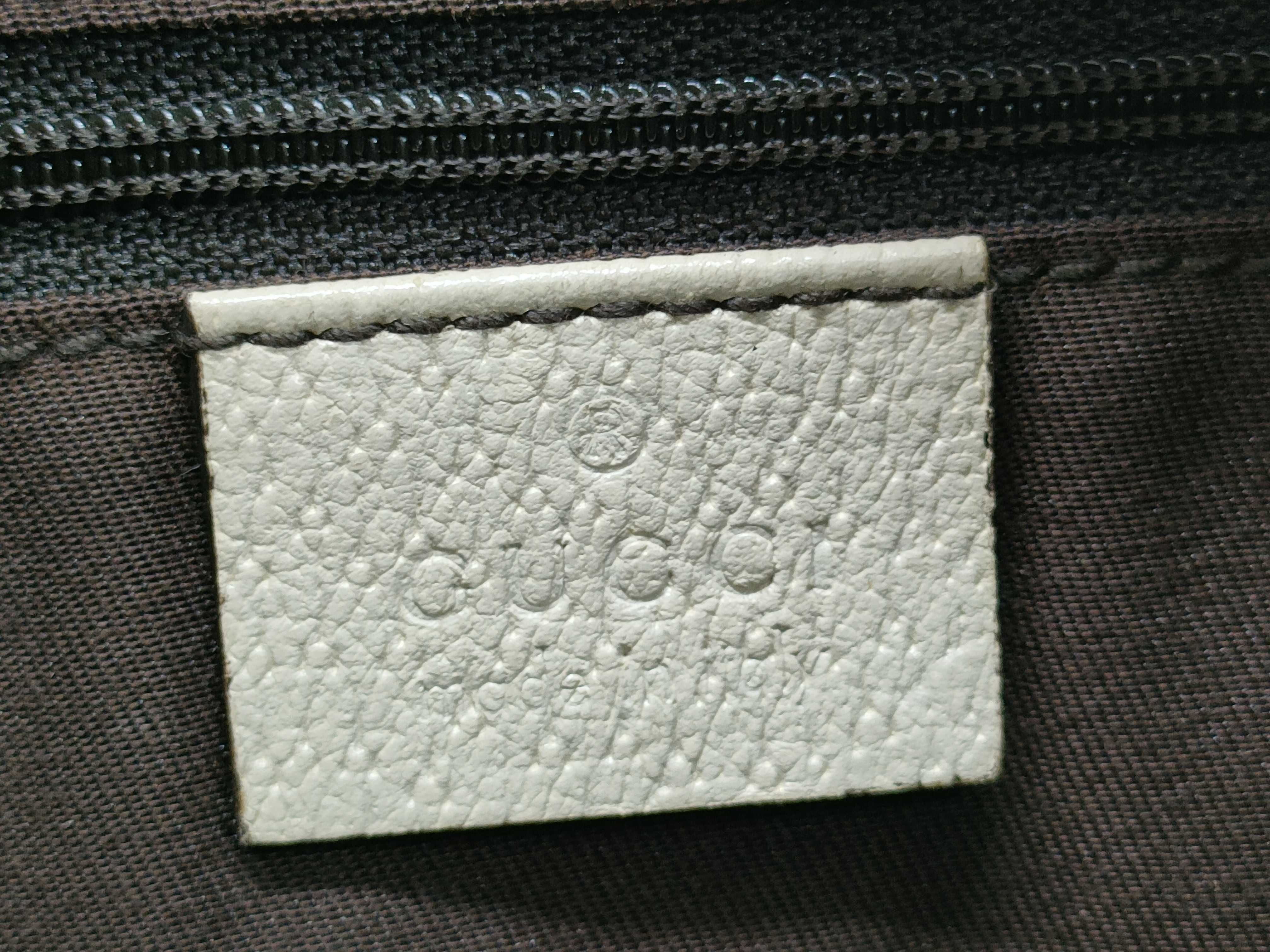 GG Canvas Gucci Shoulder Bag — view 11