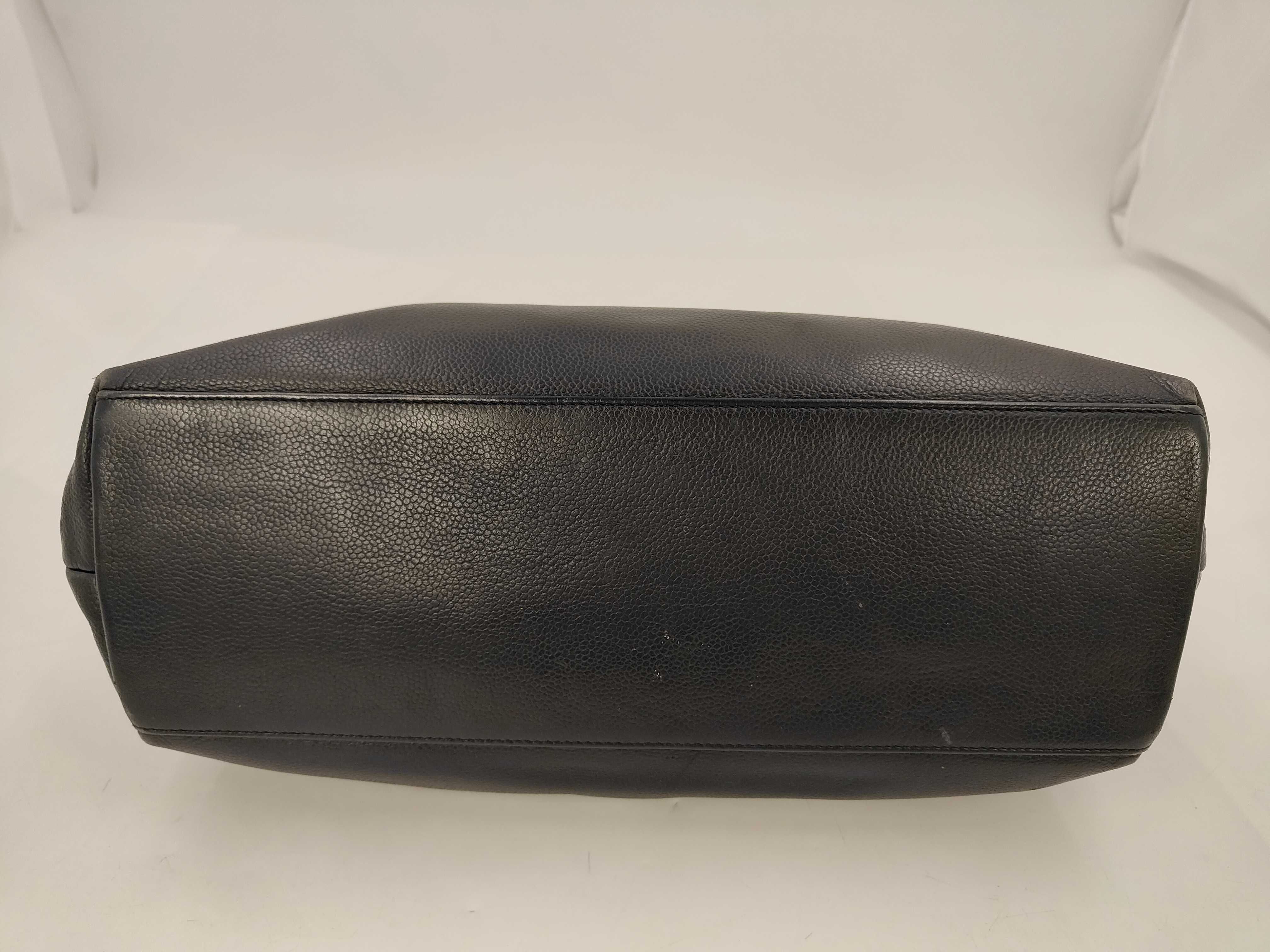 handbag — view 3