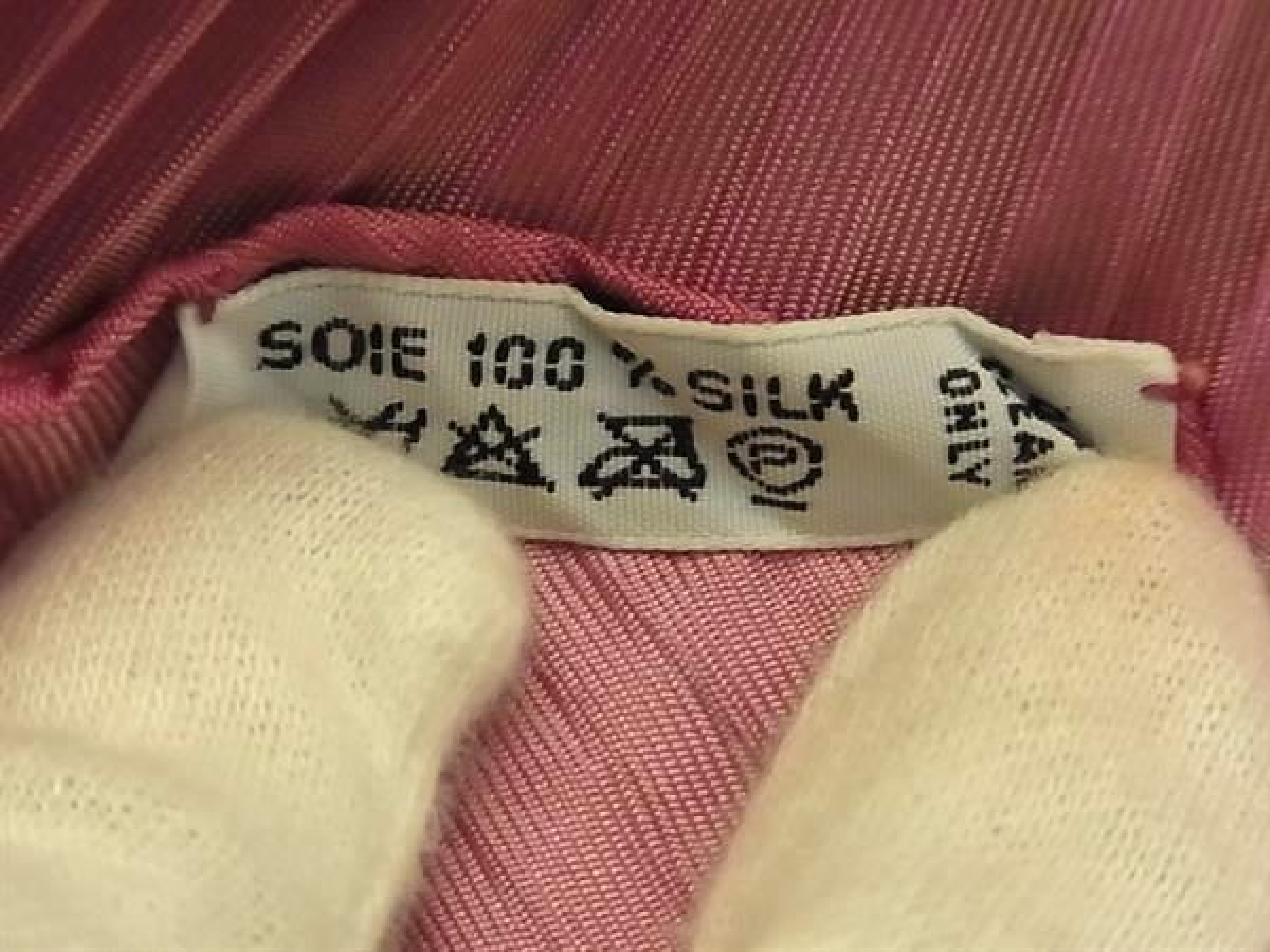 Carre Plise Pleated Carre 100% Silk Scarf Stole Women's Pink BQ5903 Other Accessories — view 5