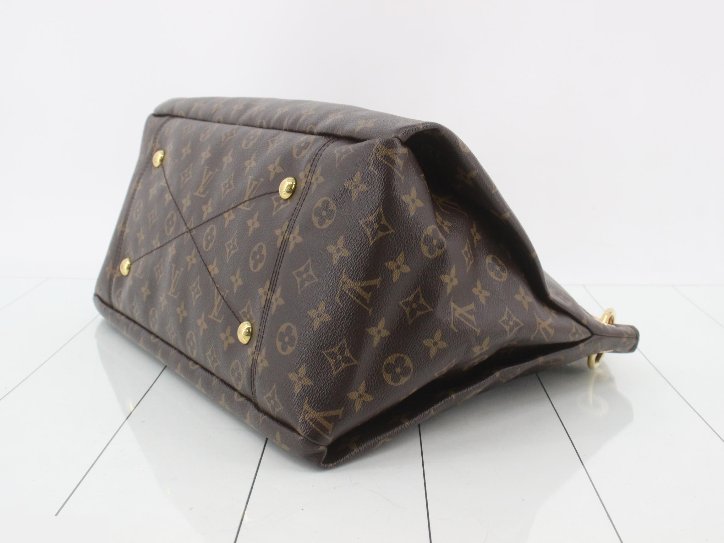 Monogram Artsy MM Shoulder Bag — view 6