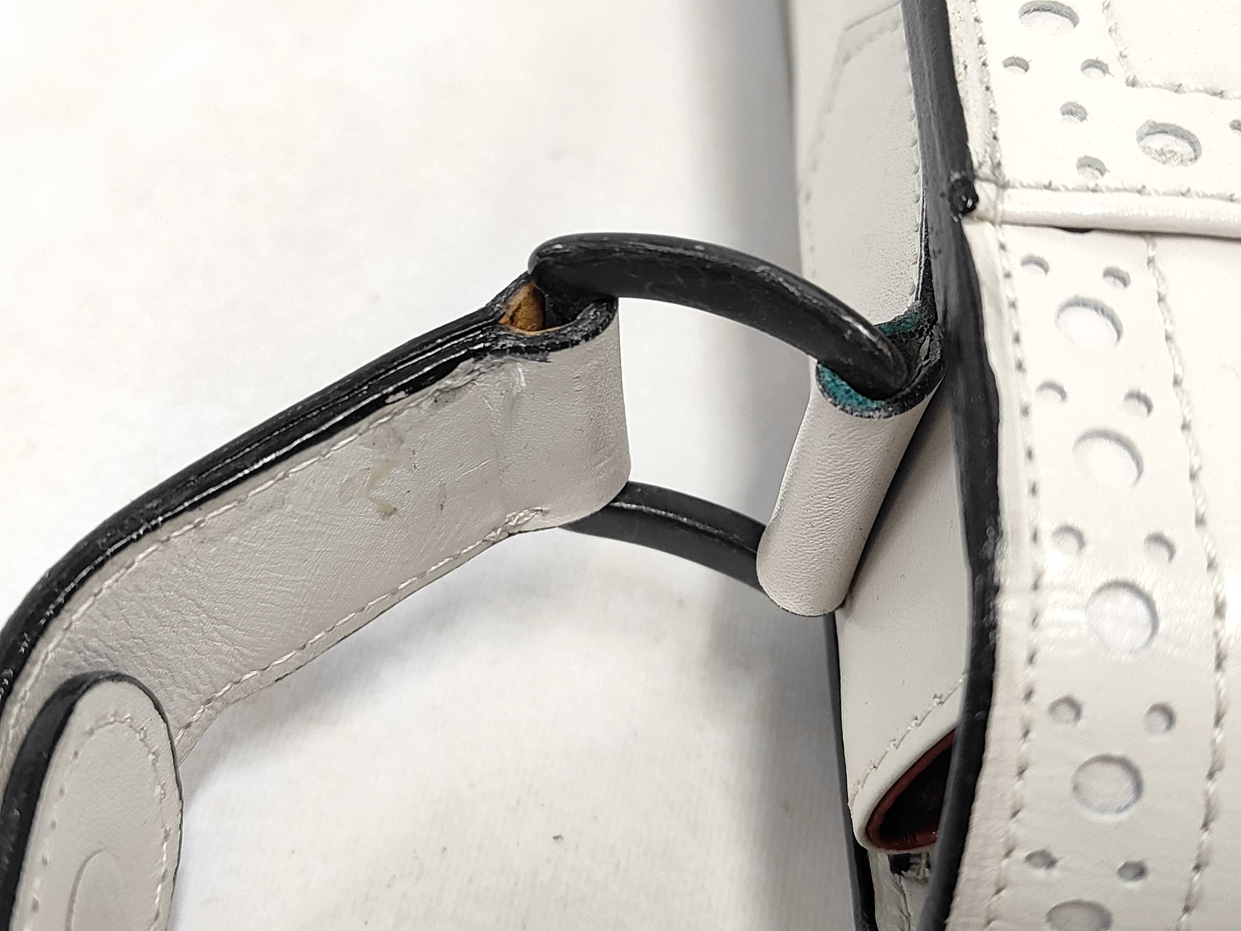 YVESSAINTLAURENT White Leather Shoulder Bag Handbag — view 6