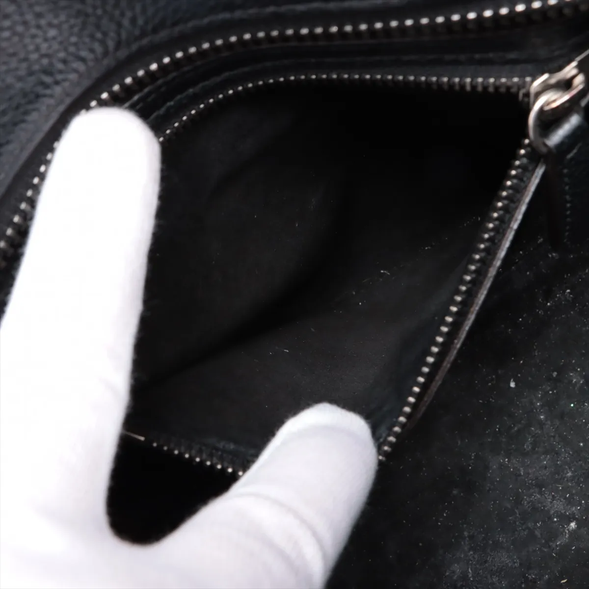 Luggage Micro Shopper Leather Handbag Black — view 8
