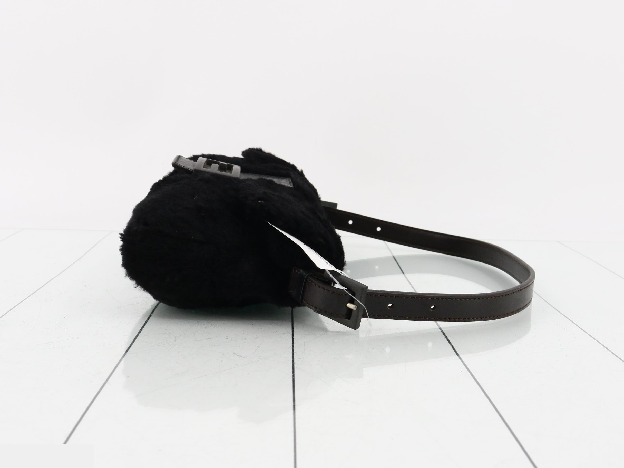 Fur Mamma Bucket — view 3