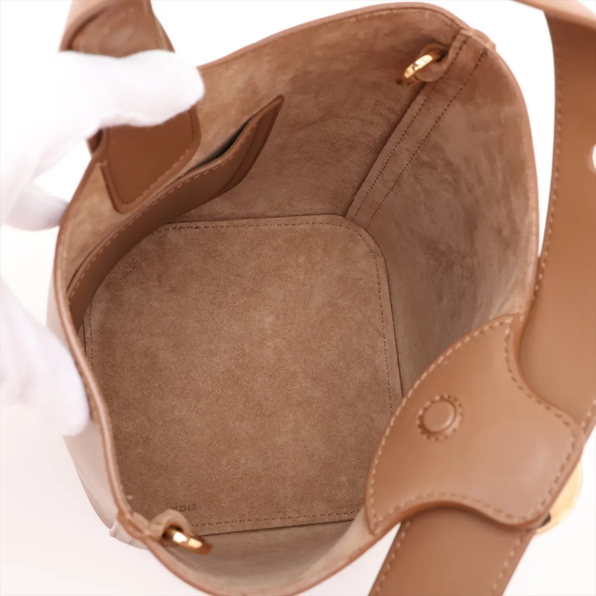 Pebble Bucket Bag Mini Leather Handbag Brown — view 8