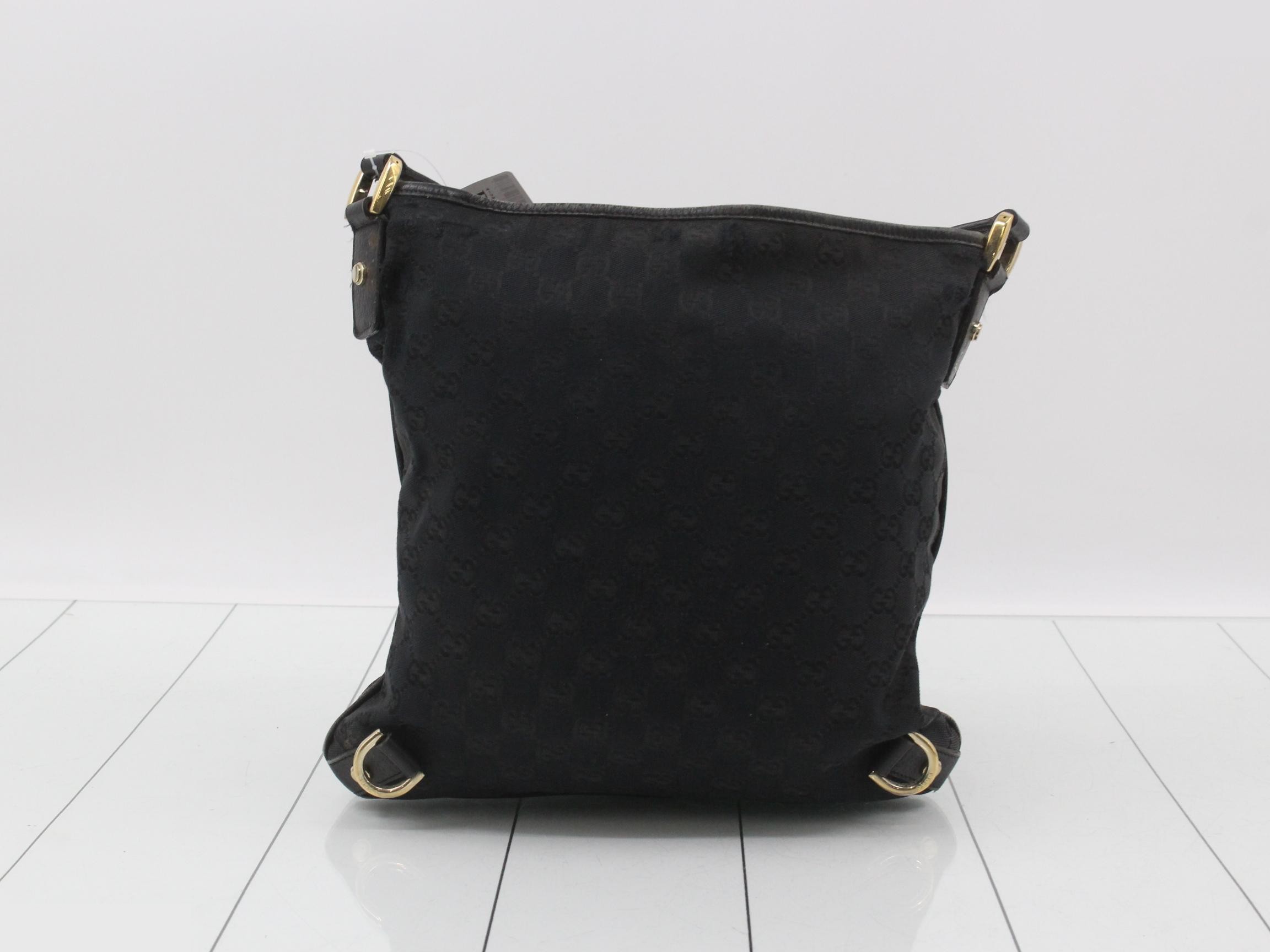 GG Canvas Shoulder Bag — view 2