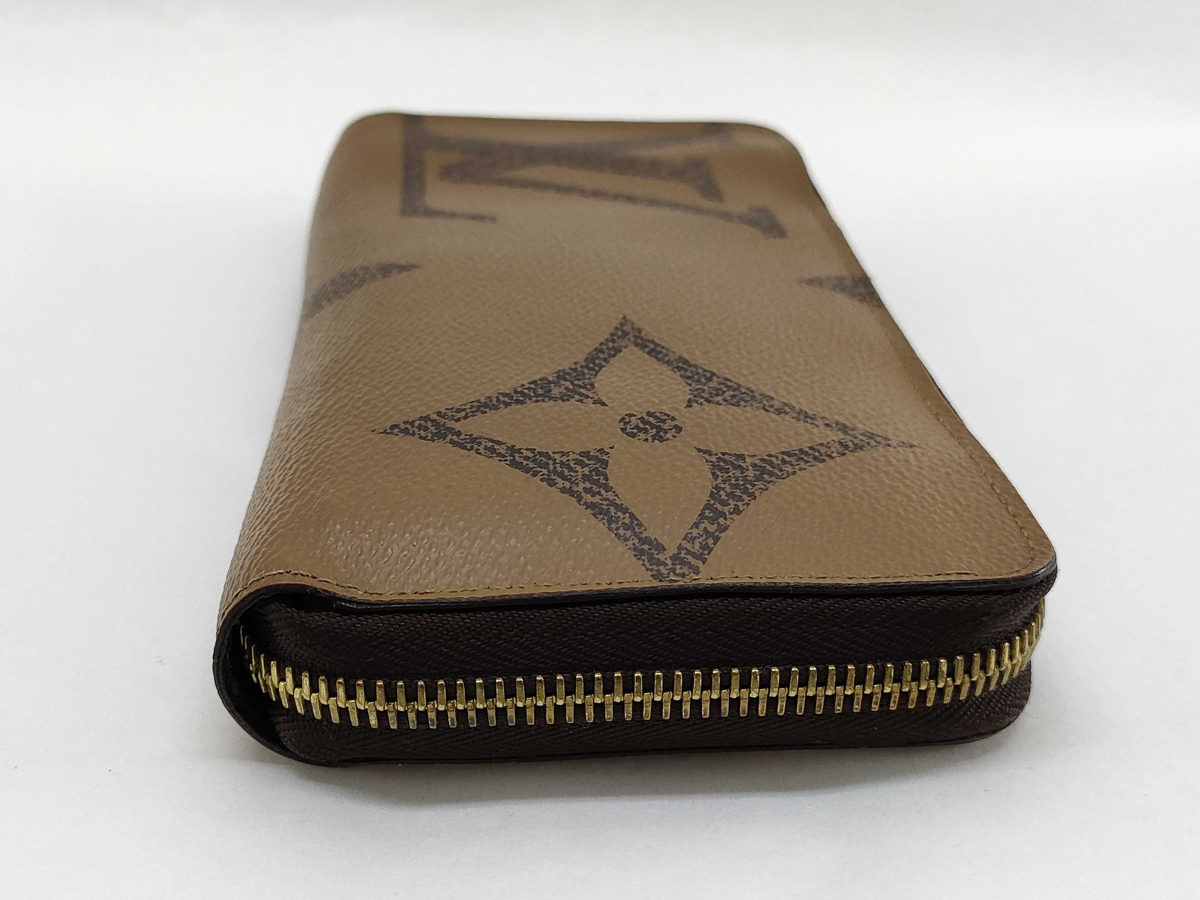 Monogram Louis Vuitton Zippy Wallet Monogram Giant M69353 Wallet — view 5