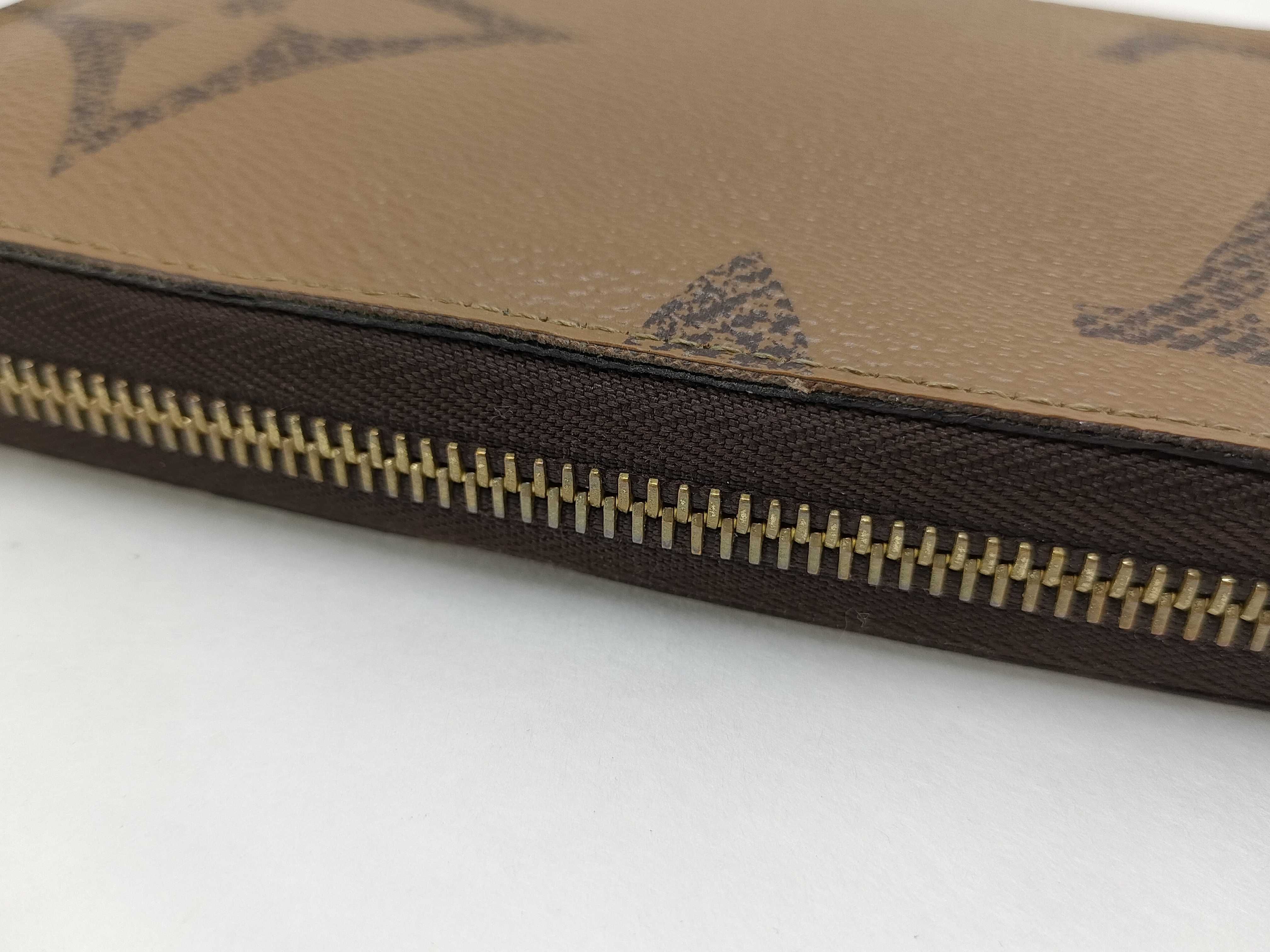 Monogram Louis Vuitton Zippy Wallet Monogram Giant M69353 Wallet — view 9