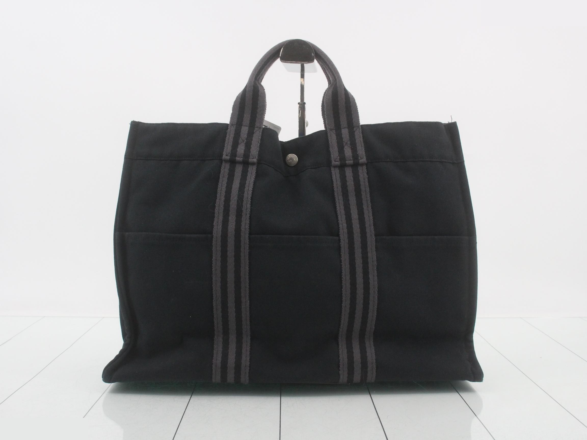Fooltoe Black Canvas
