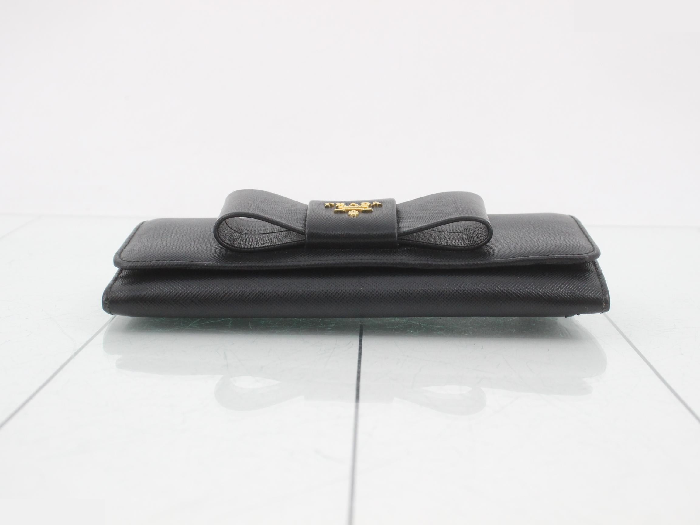 ribbon motif long wallet, Saffiano leather — view 3