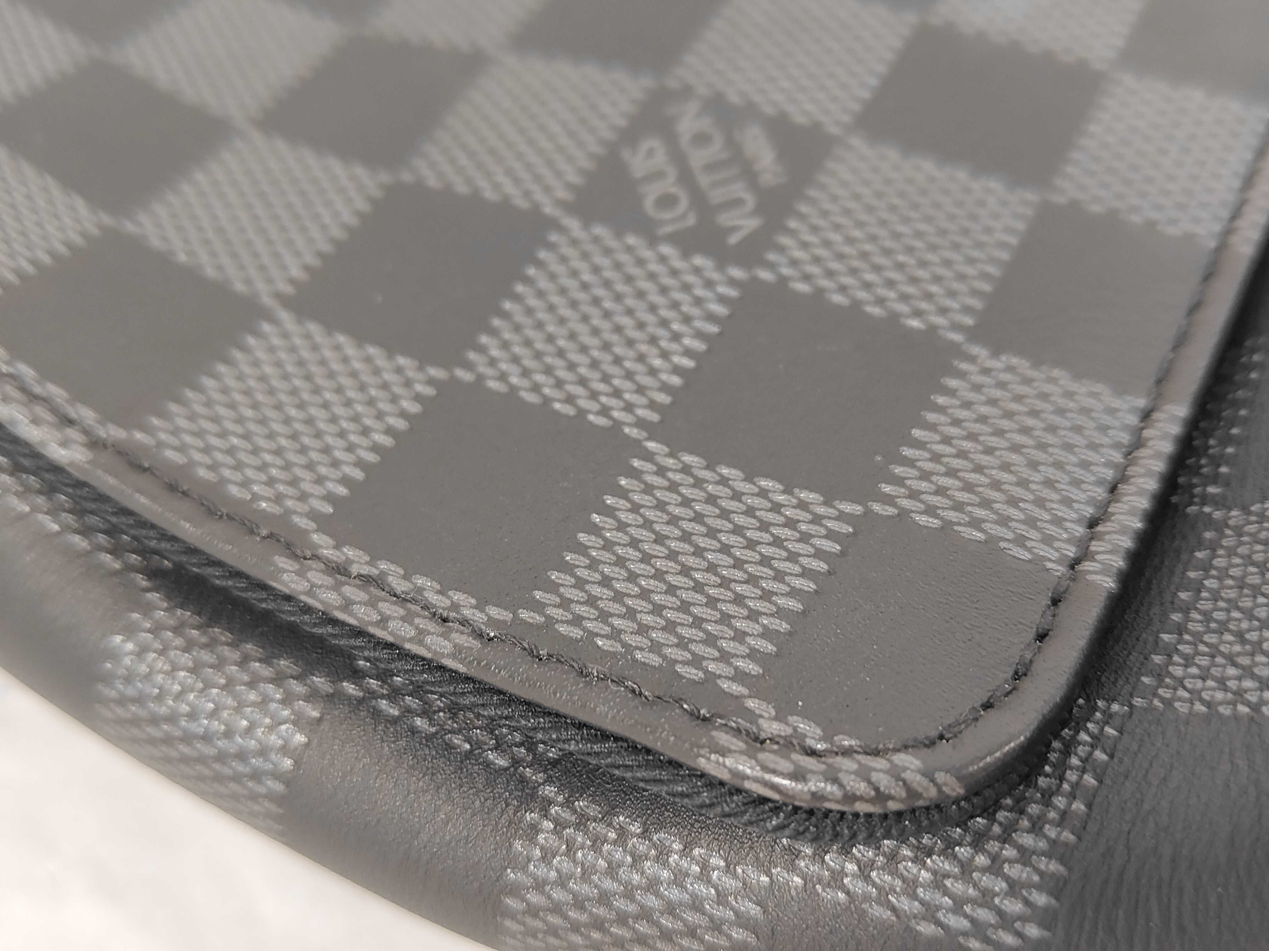 Damier Graphite Men's Shoulder Bag — view 10